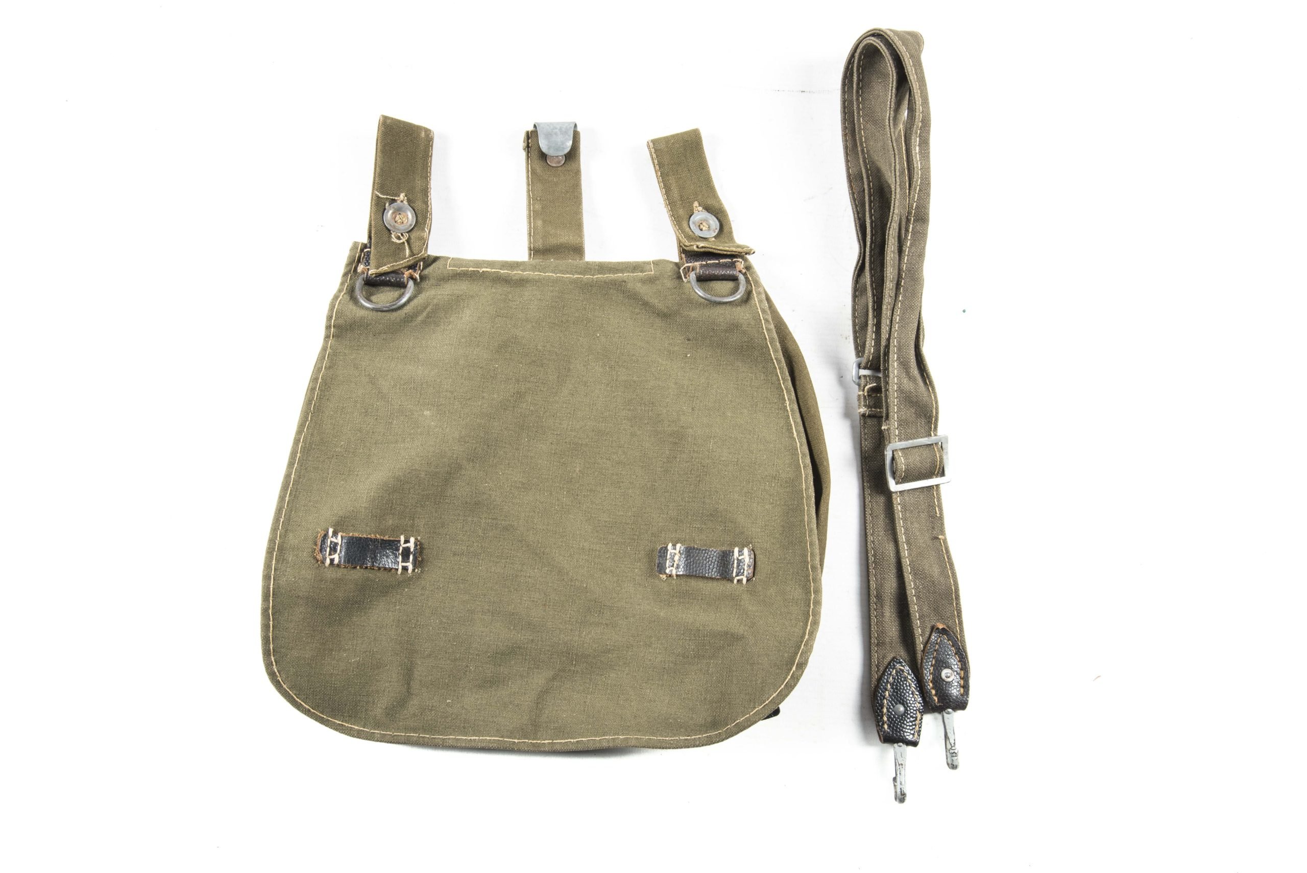 Unissued M31 Heer breadbag marked RB-Nr. 0/0671/0015
