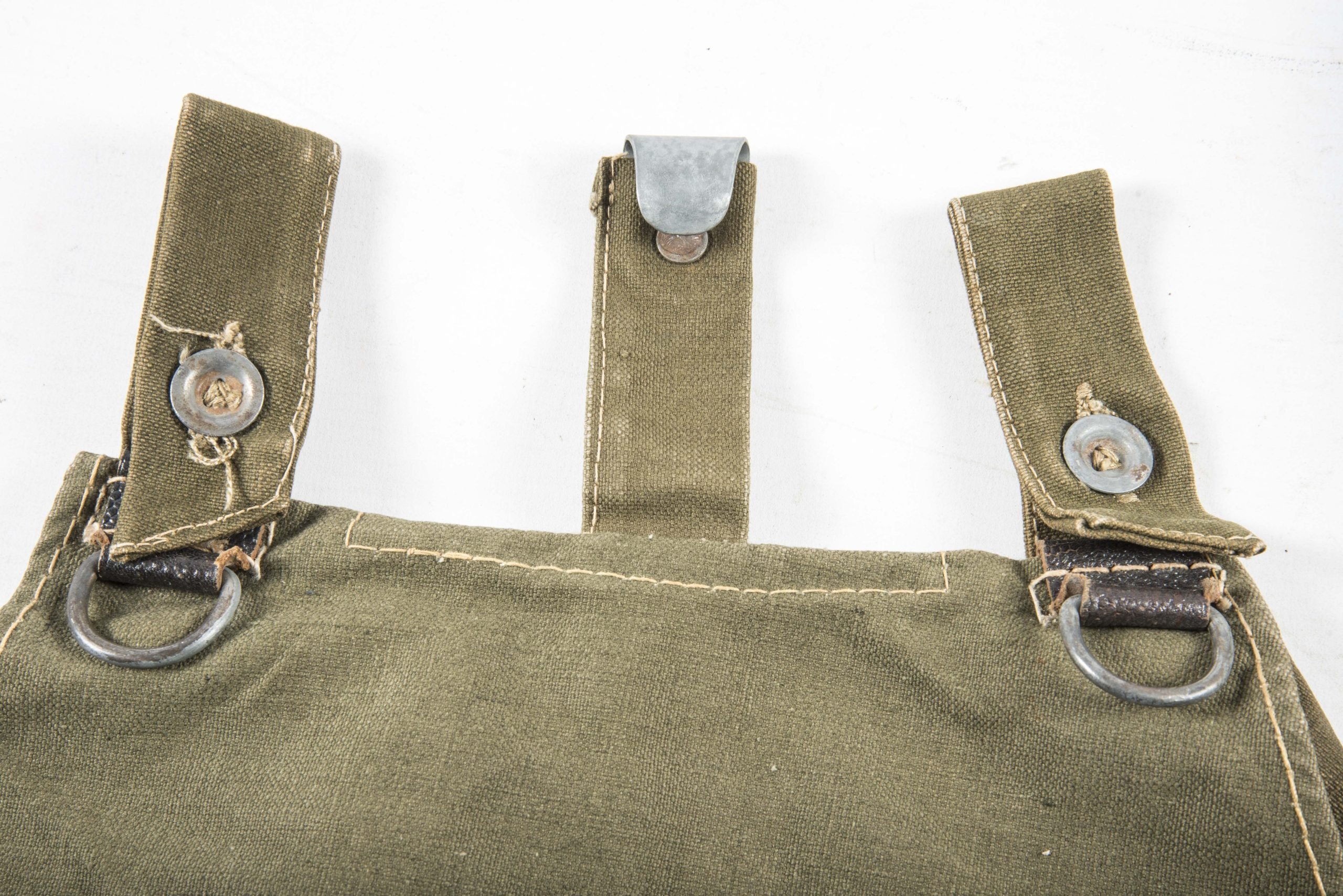 Unissued M31 Heer breadbag marked RB-Nr. 0/0671/0015 — image 2