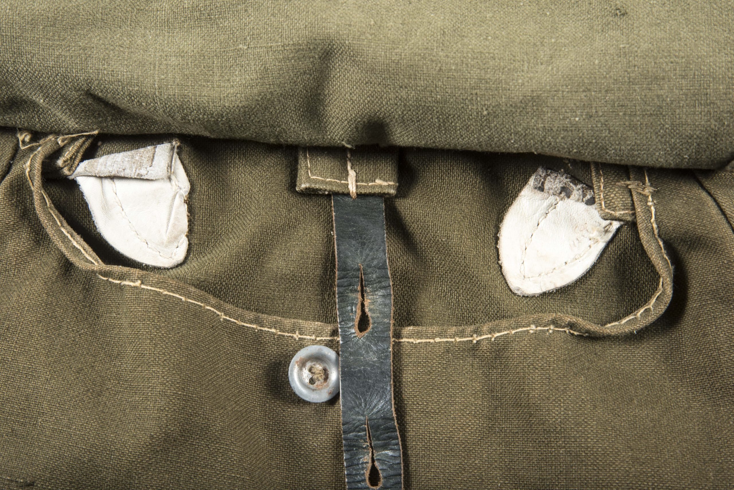 Unissued M31 Heer breadbag marked RB-Nr. 0/0671/0015 — image 4