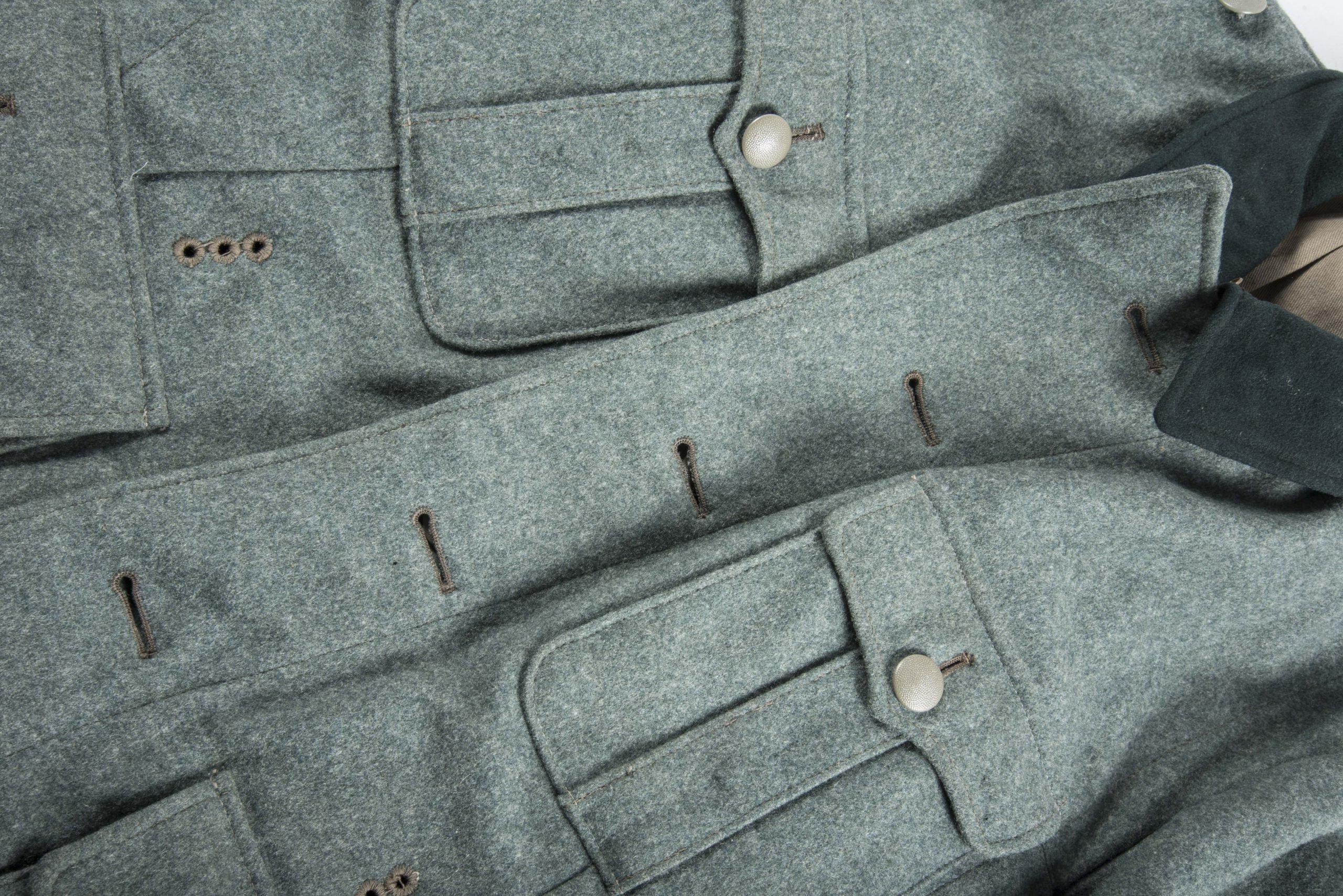 Rare EM Waffen-SS M36 field blouse by Mayerhofer München — image 4