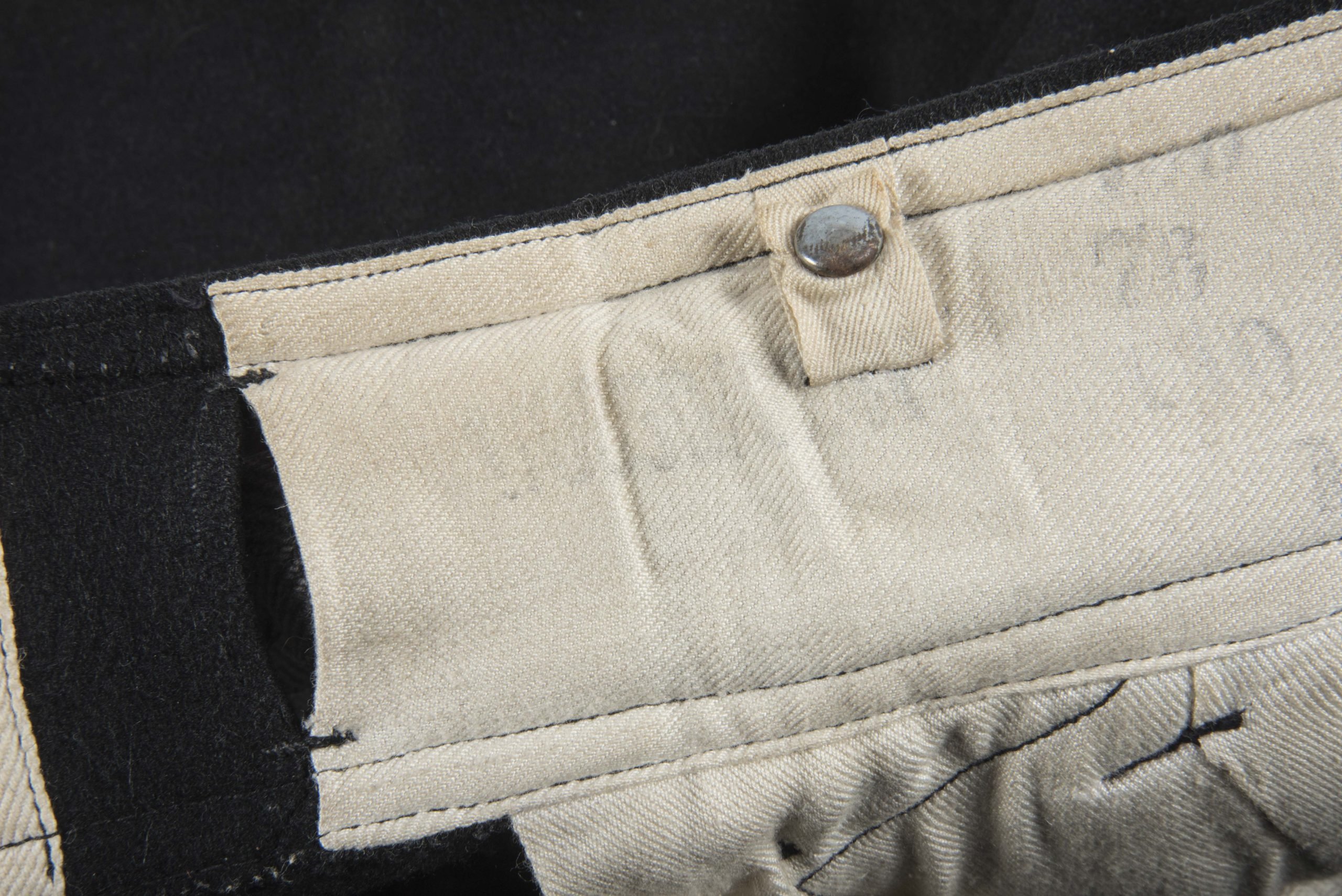 Late war Heer EM / NCO Panzer wrap trousers — image 13