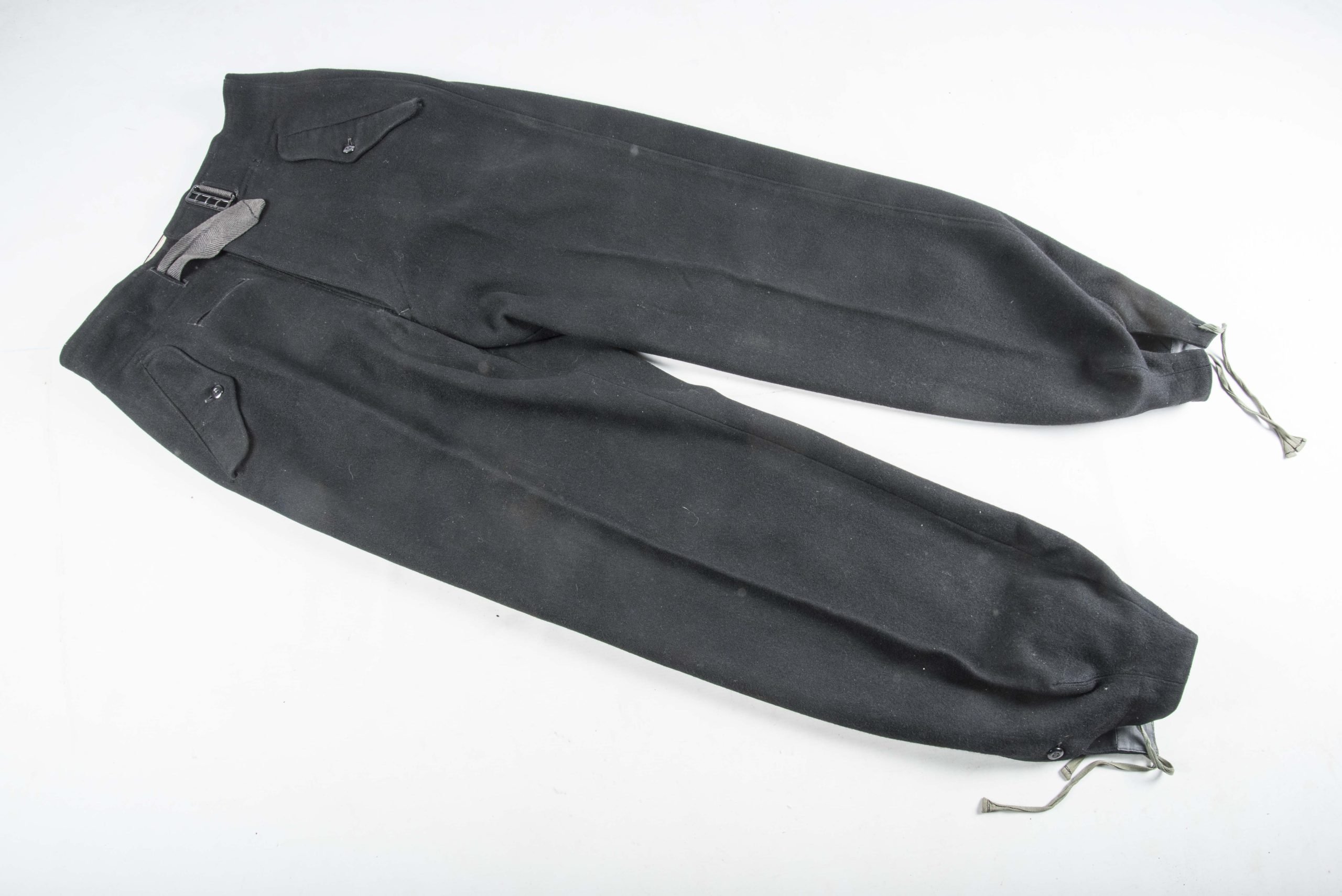 Late war Heer EM / NCO Panzer wrap trousers — image 5
