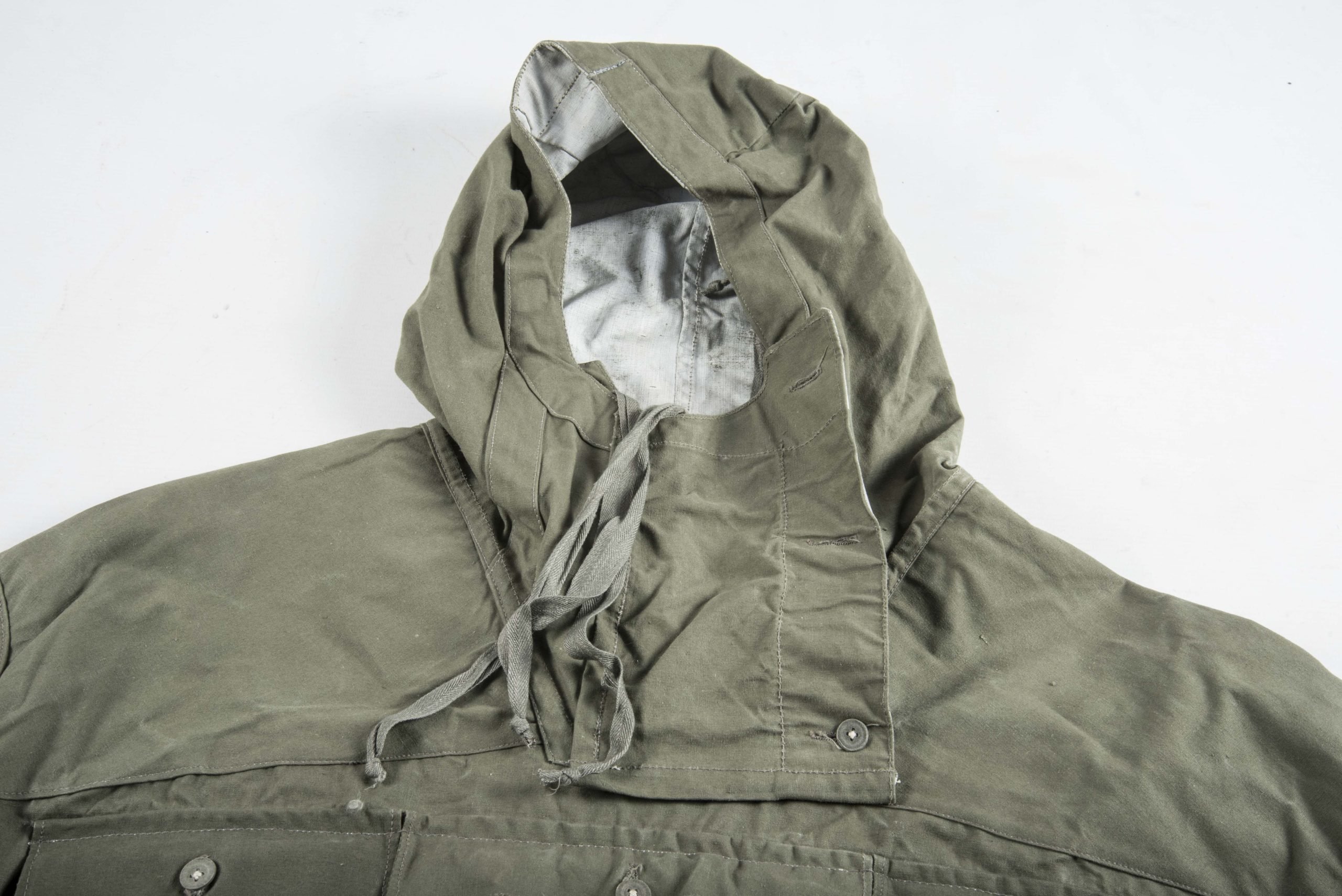 Complete late war Gebirgsjäger Anorak set marked 0/0850/0241 — image 13