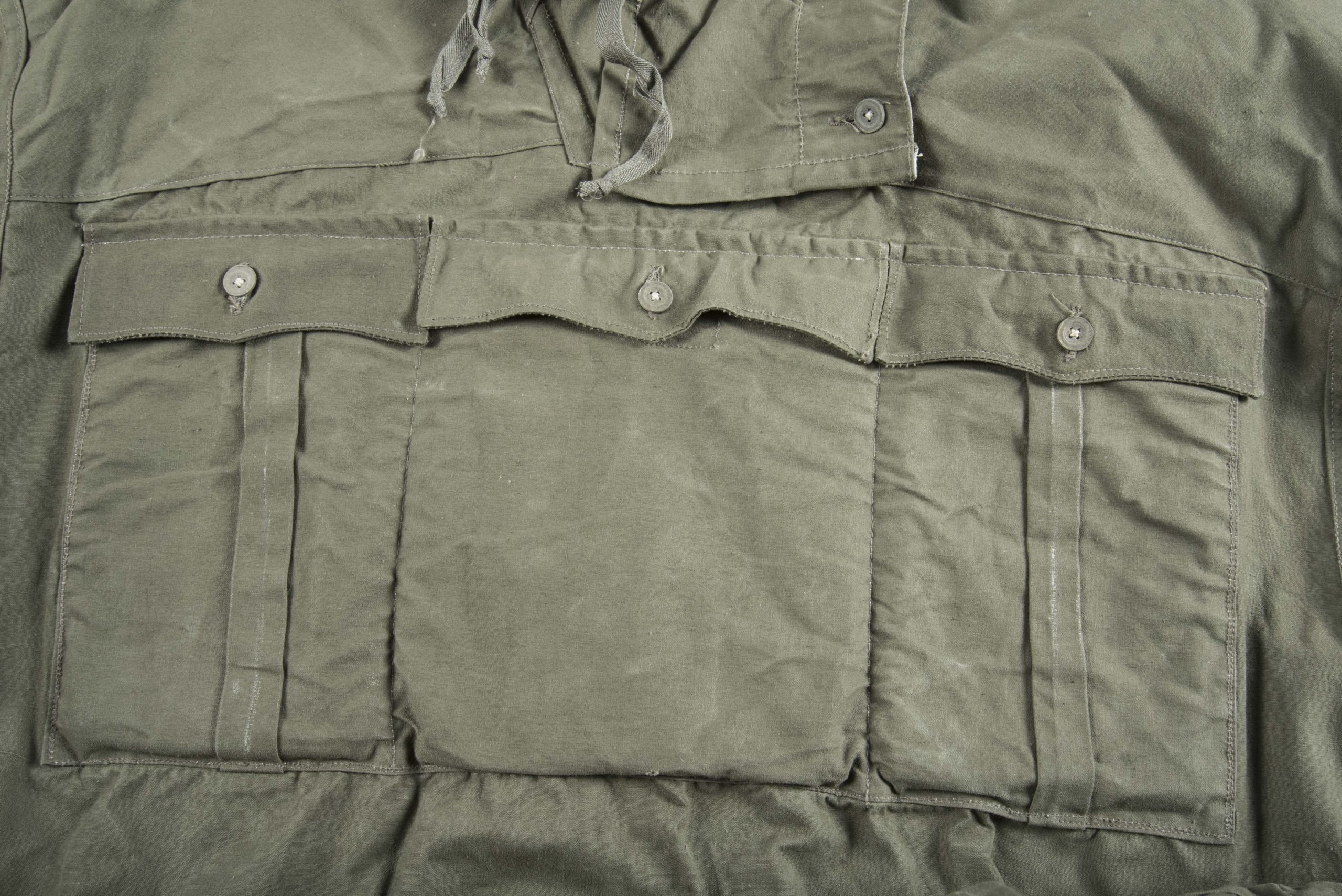 Complete late war Gebirgsjäger Anorak set marked 0/0850/0241 — image 17