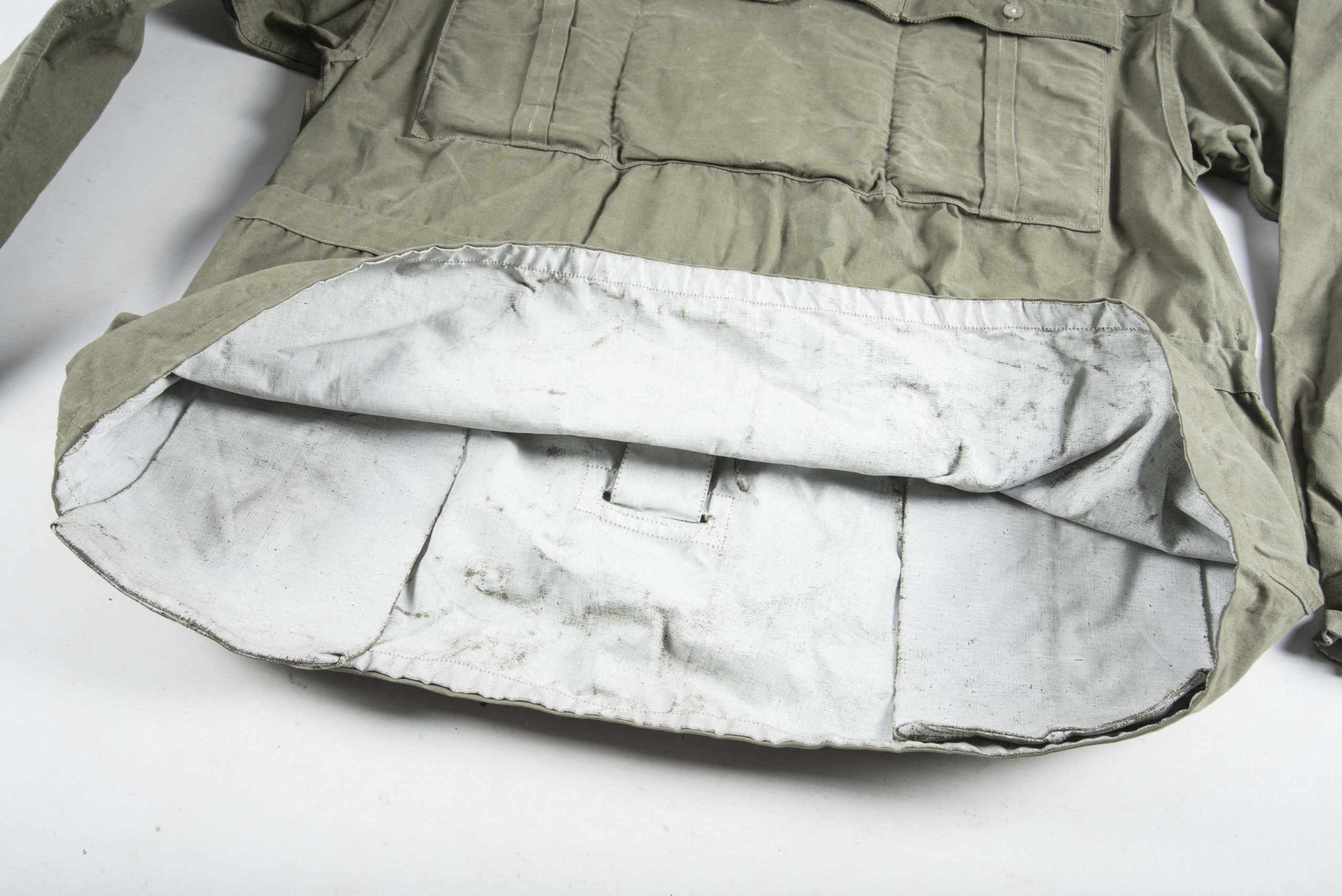 Complete late war Gebirgsjäger Anorak set marked 0/0850/0241 — image 18