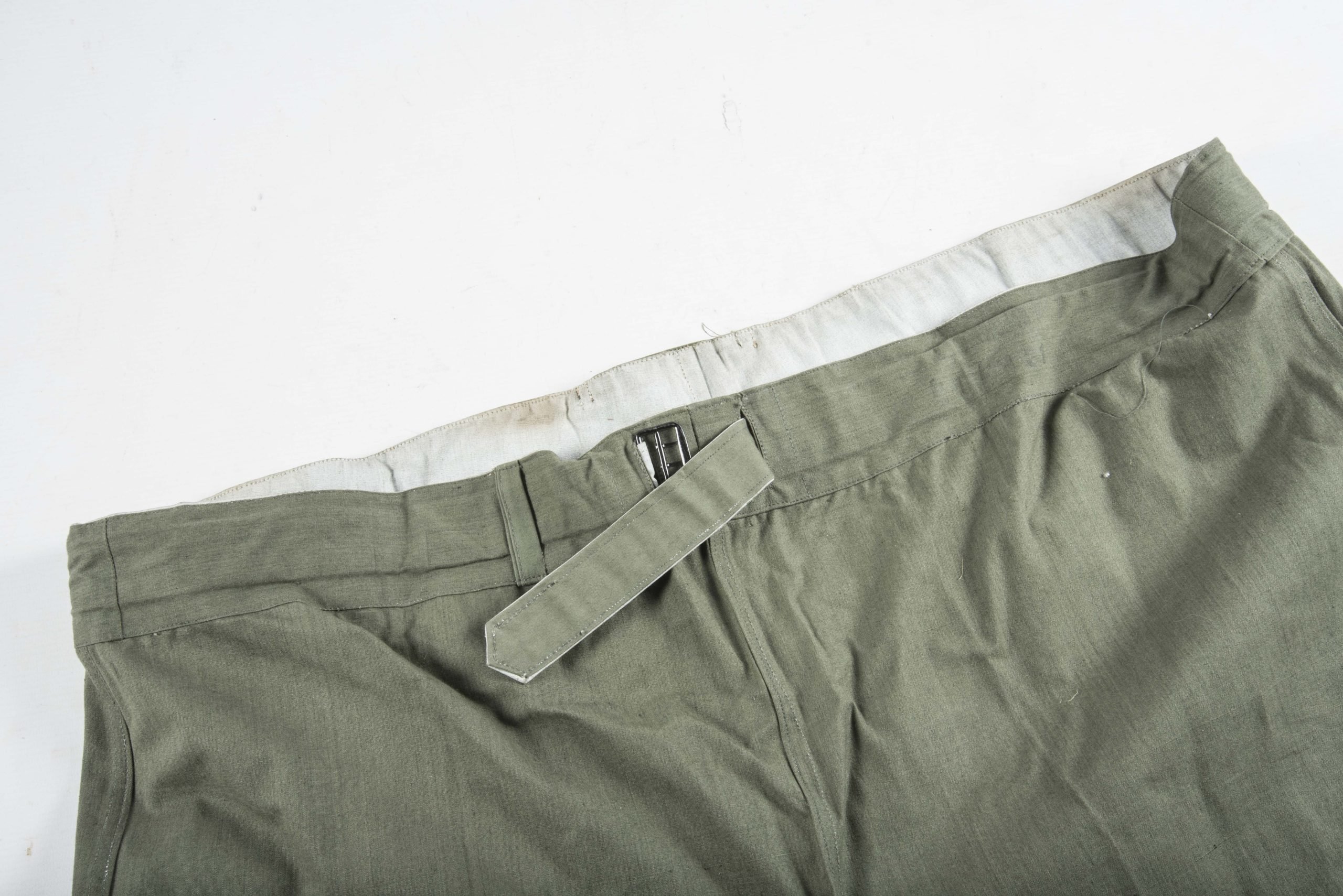 Complete late war Gebirgsjäger Anorak set marked 0/0850/0241 — image 9