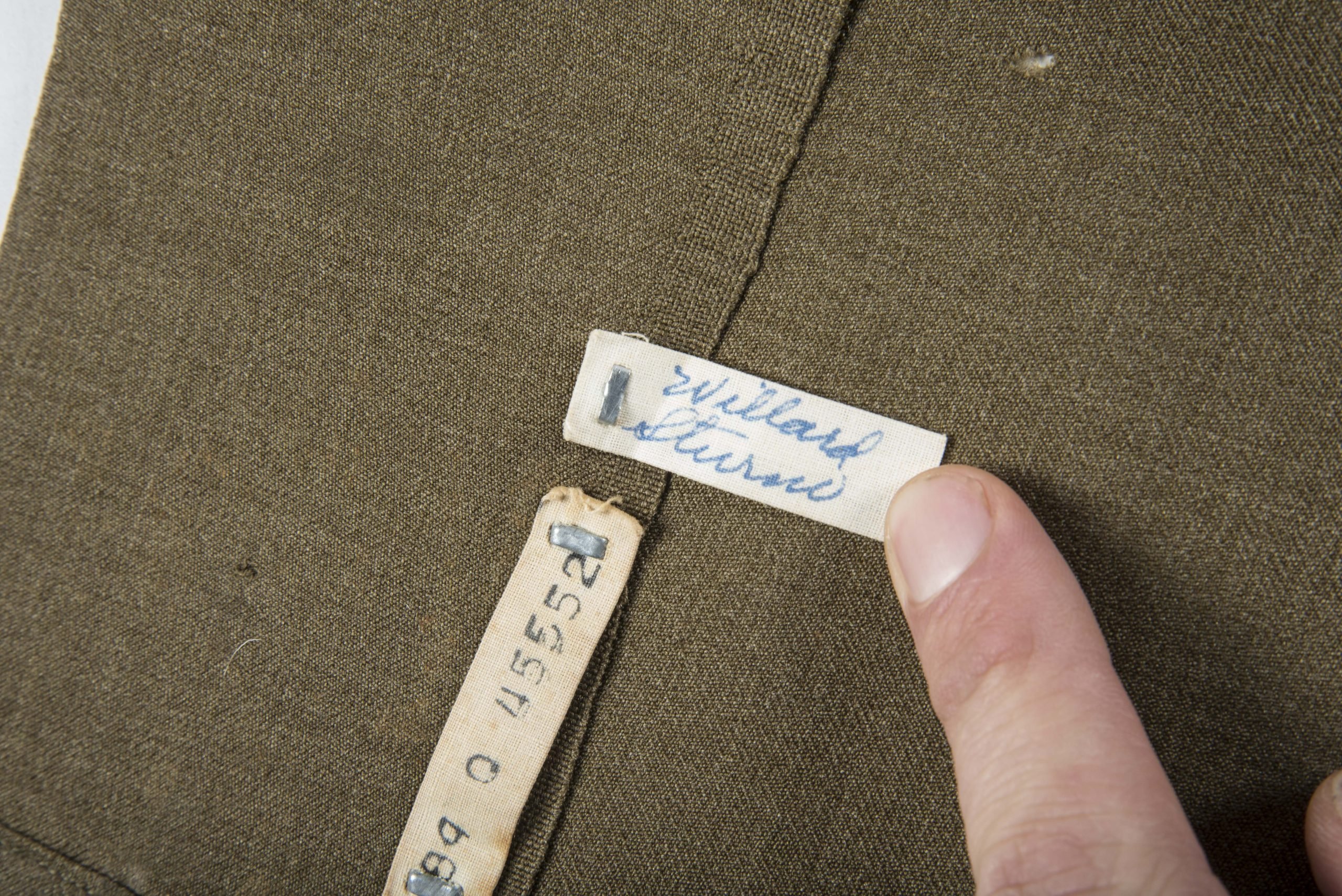 US Officer shirt 101st & 82nd Airborne ID'ed Willard Sturm — image 12