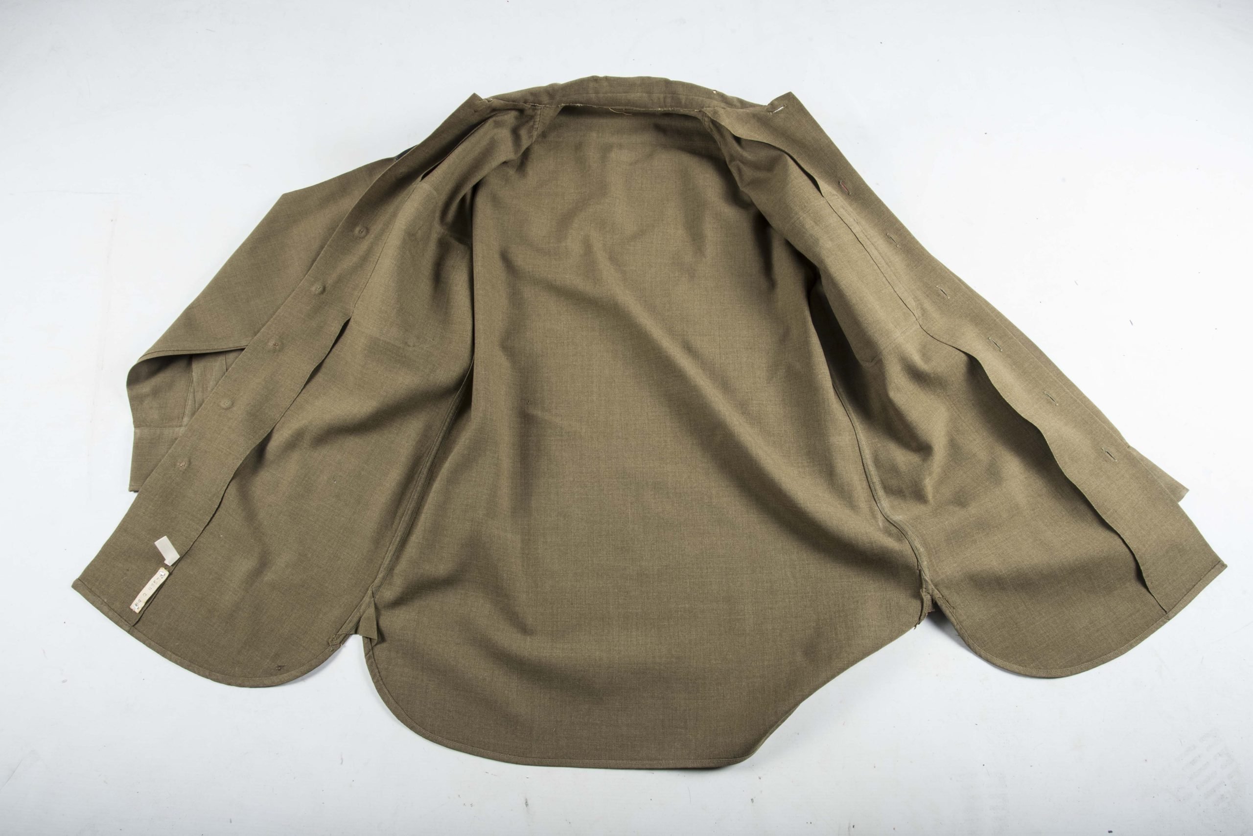 US Officer shirt 101st & 82nd Airborne ID'ed Willard Sturm — image 9