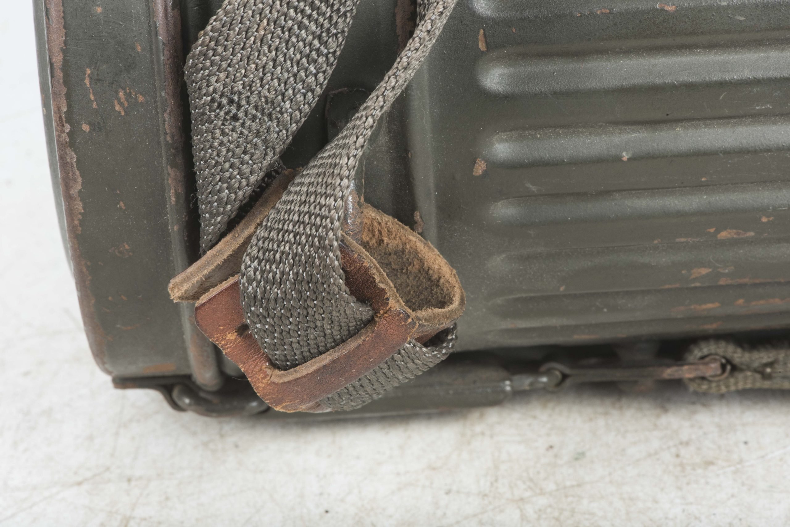 Tall early M38 gasmask set marked 3./Flg. Ers. Battl. XII Feldwebel Schulte — image 5