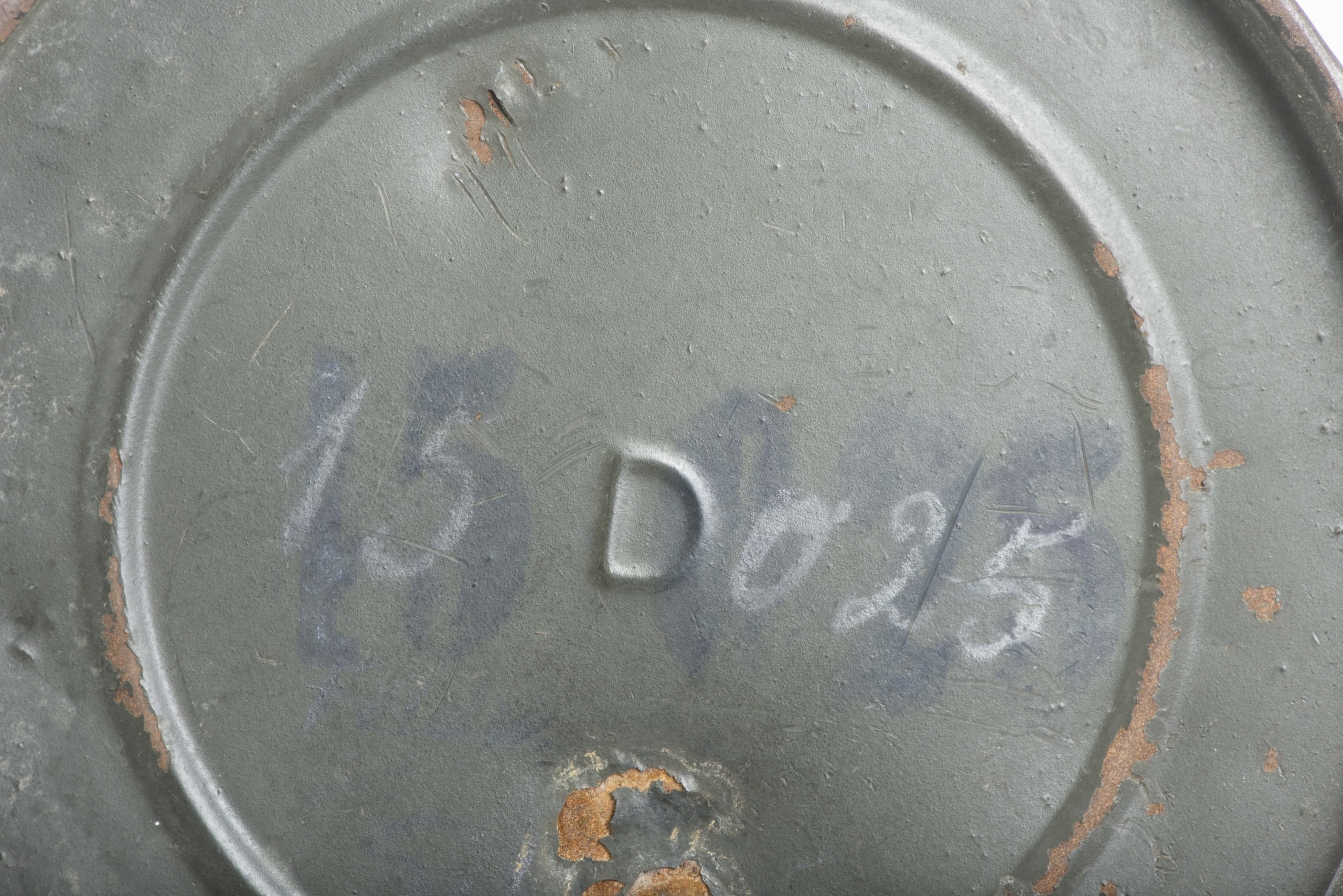 Tall early M38 gasmask set marked 3./Flg. Ers. Battl. XII Feldwebel Schulte — image 8