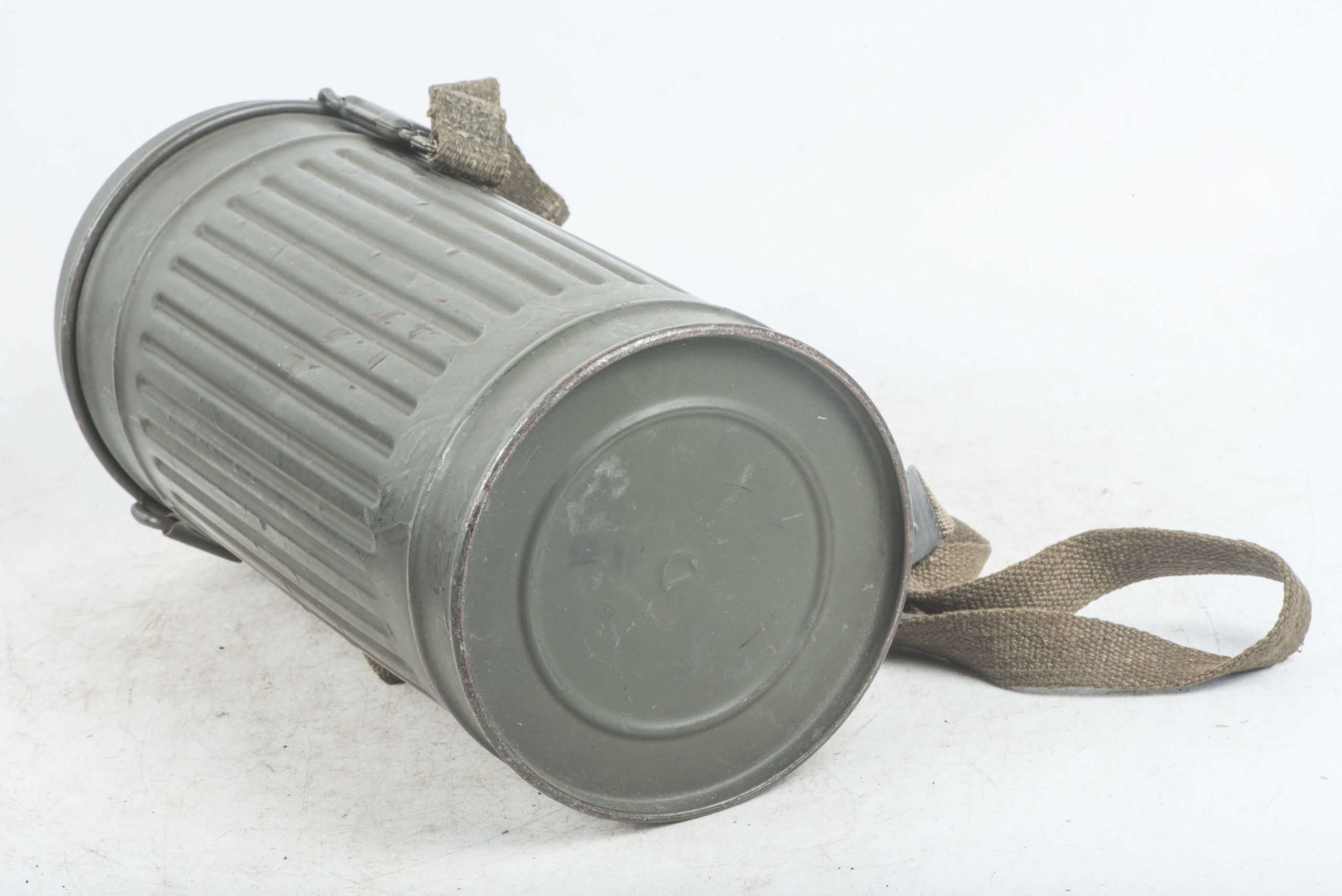 Late war tall M38 gasmask set — image 5