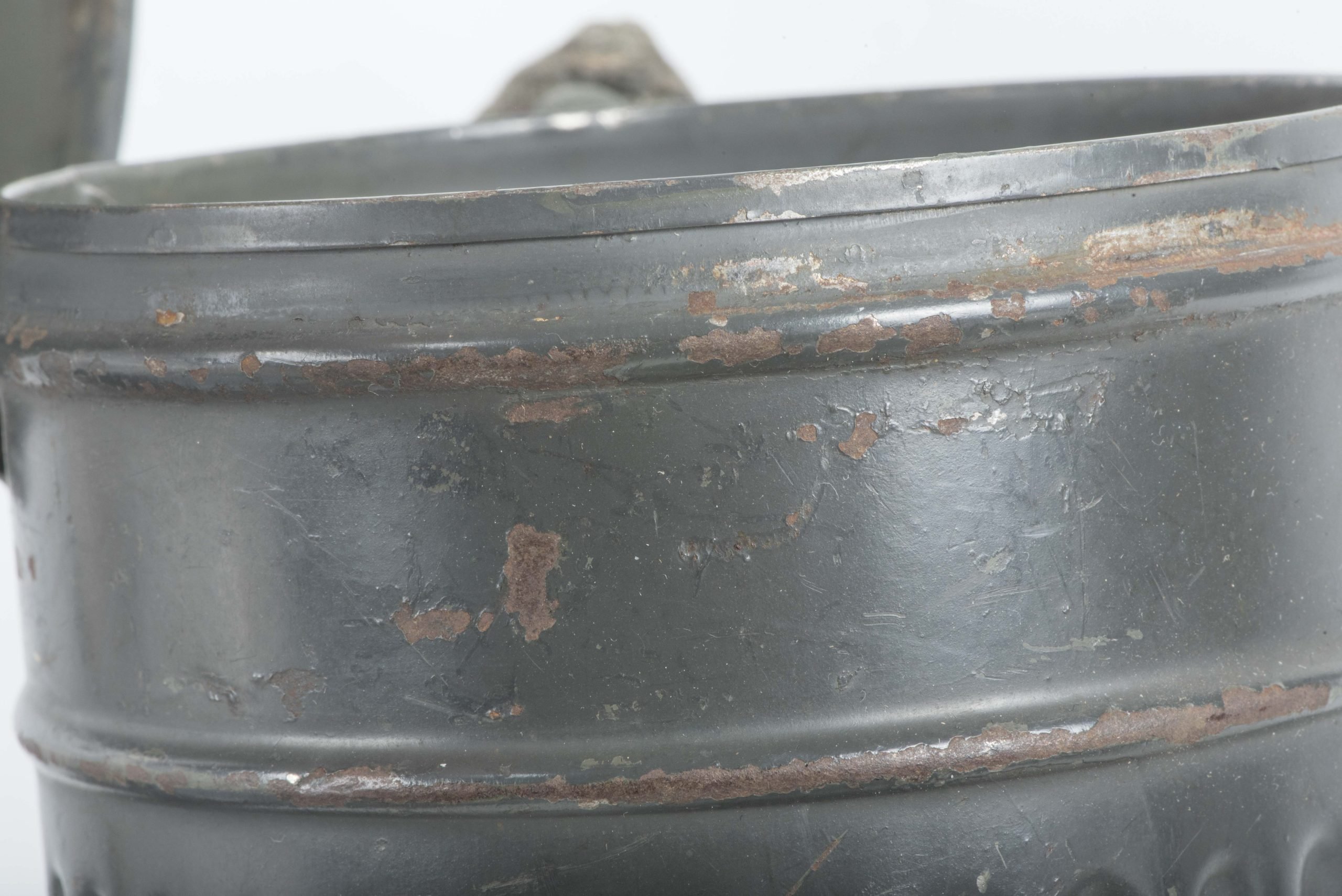 Short Luftwaffe blue M38 gasmask set — image 23