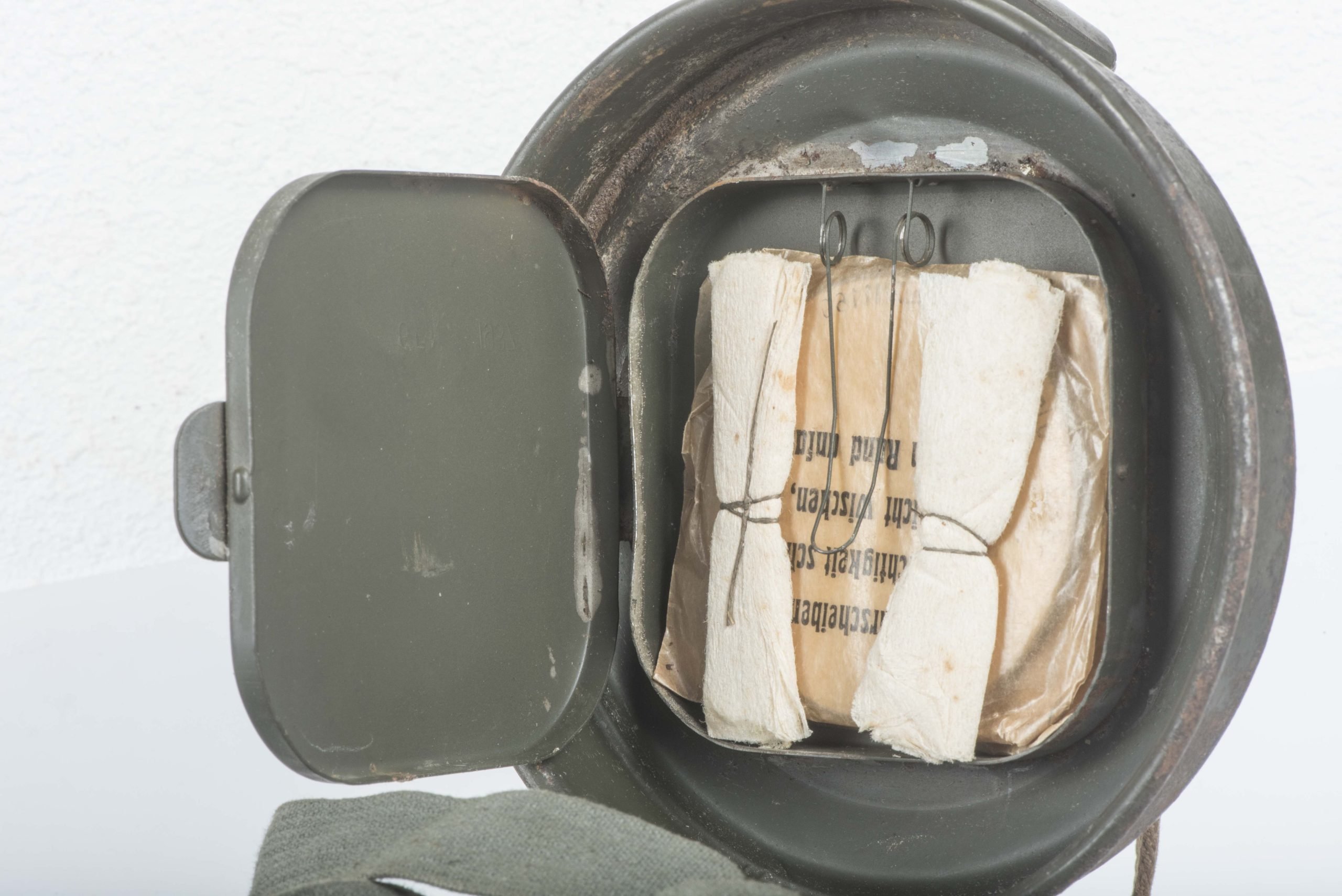 Short M38 gasmask set — image 12