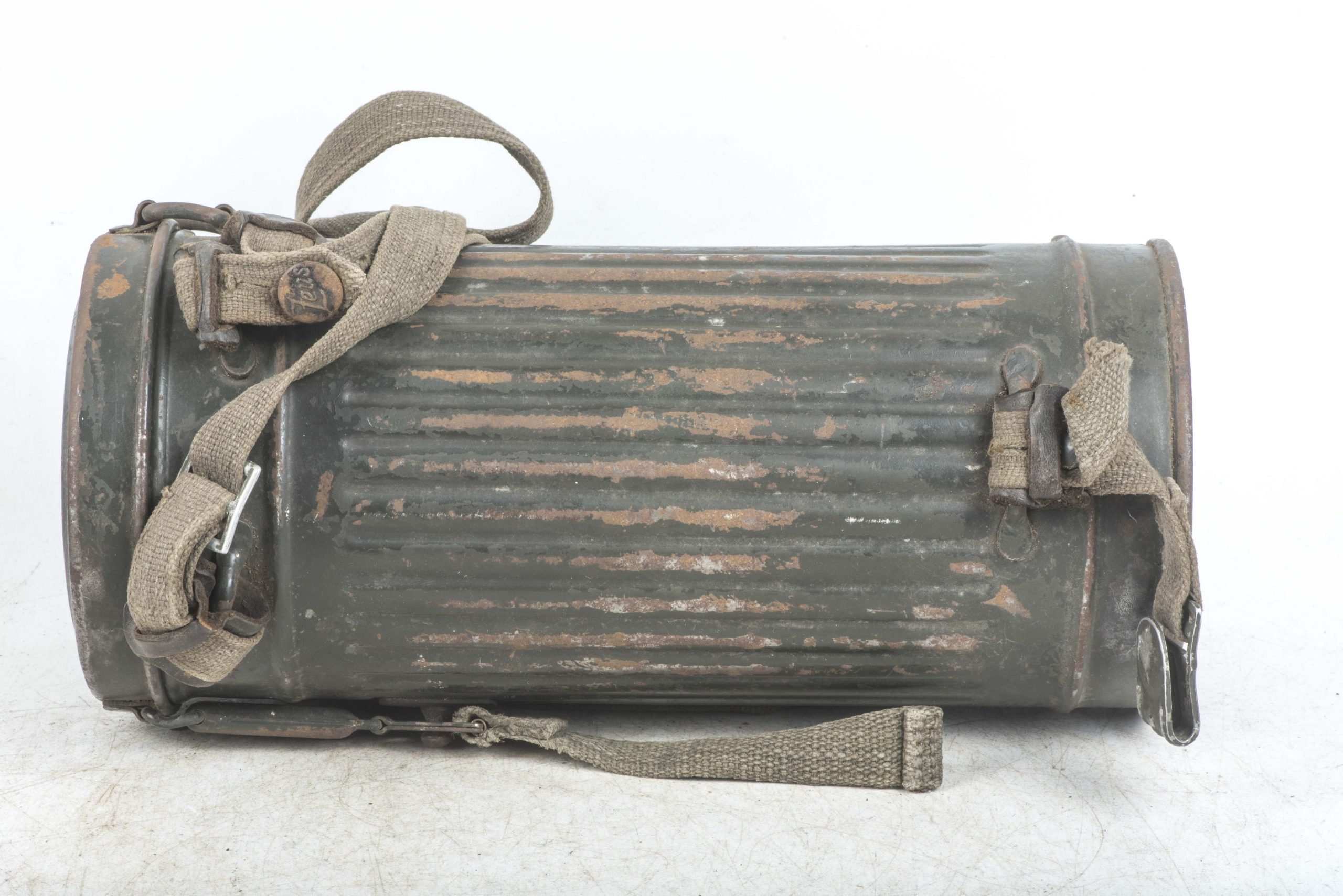 Tall M38 gasmask set with field applied Feldgrau paint named Ogefr Imm 42931 — image 2