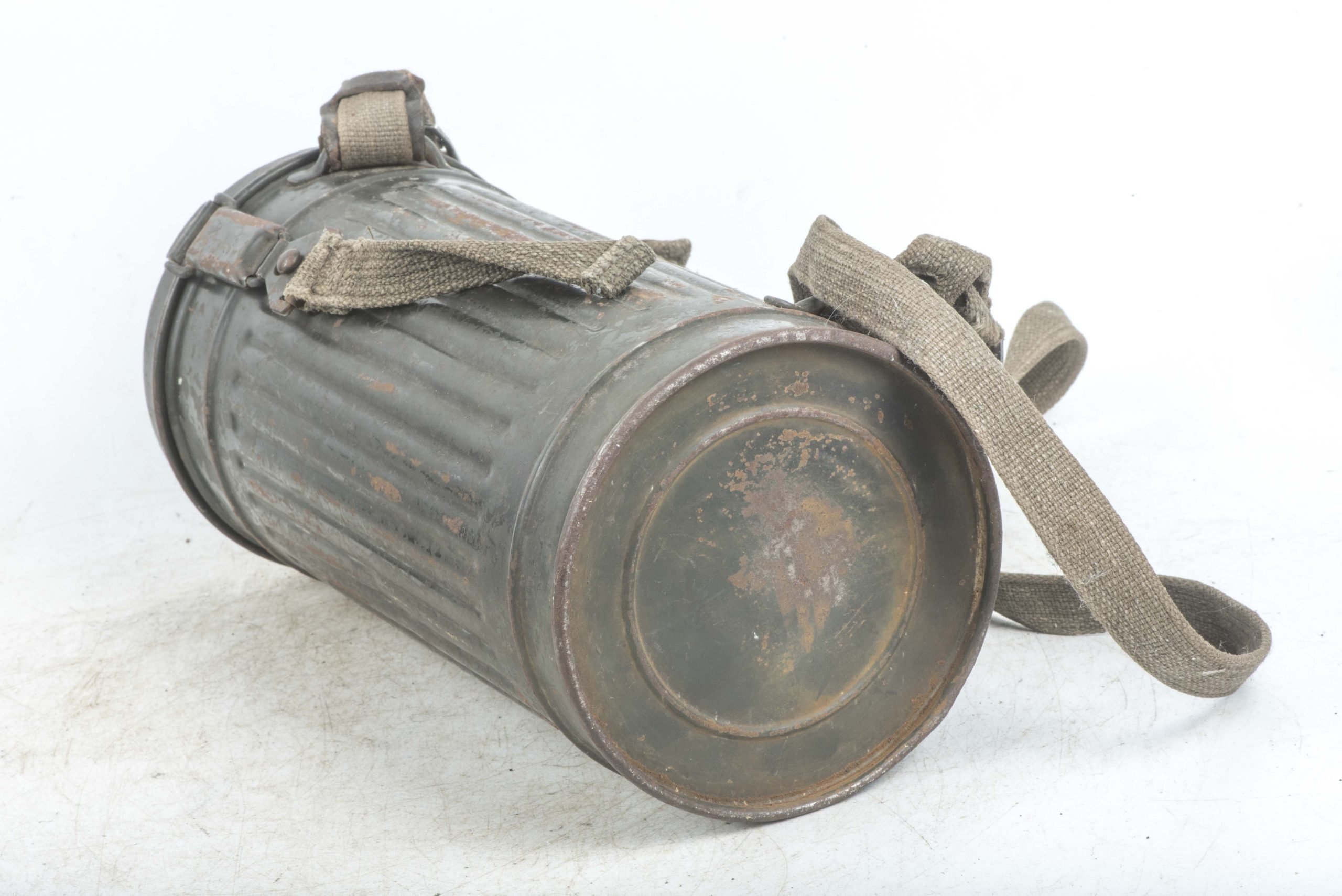 Tall M38 gasmask set with field applied Feldgrau paint named Ogefr Imm 42931 — image 5