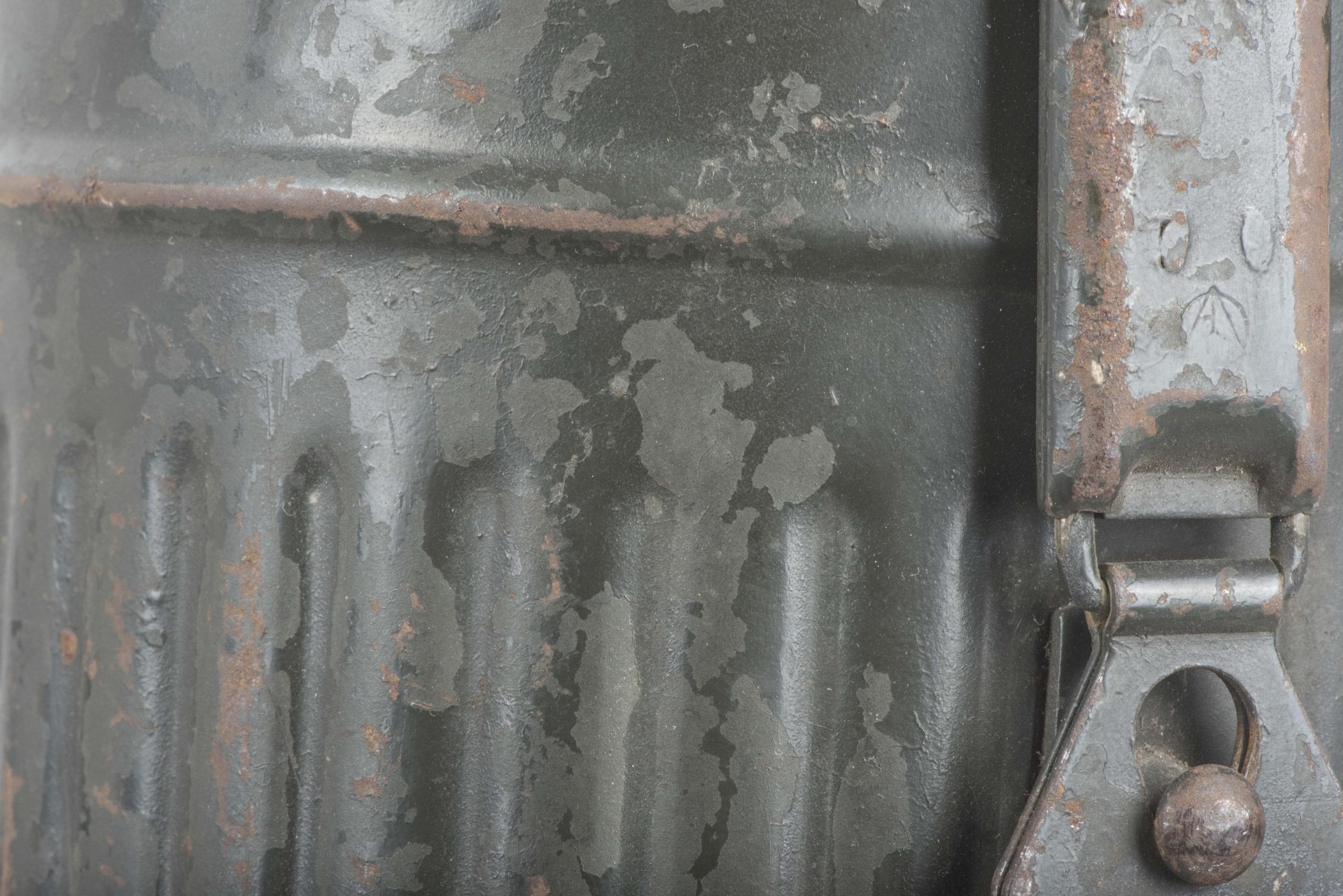 Tall M38 gasmask set with field applied Feldgrau paint named Ogefr Imm 42931 — image 6