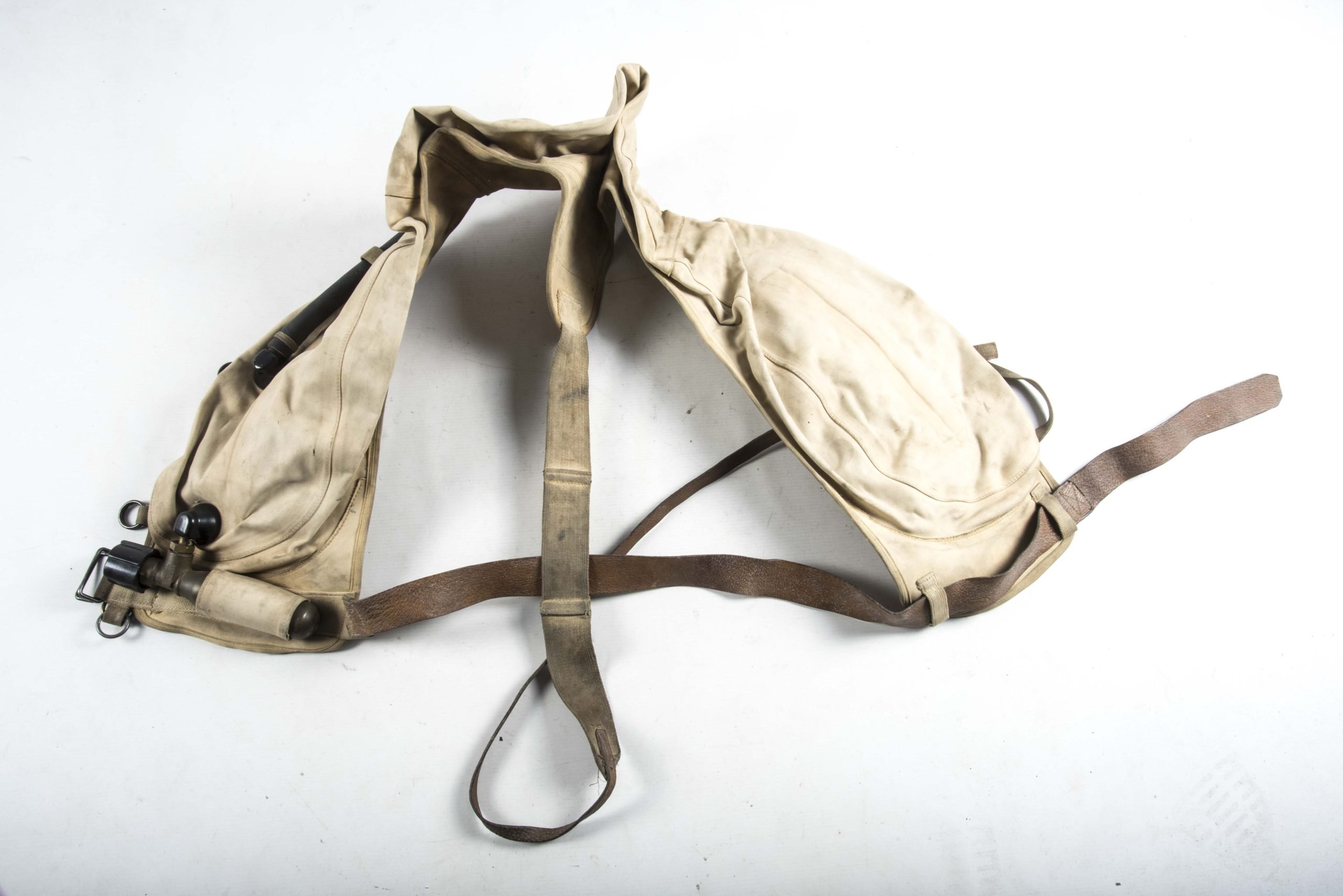 Luftwaffe FL 30154-2 life preserver by Dräger — image 2