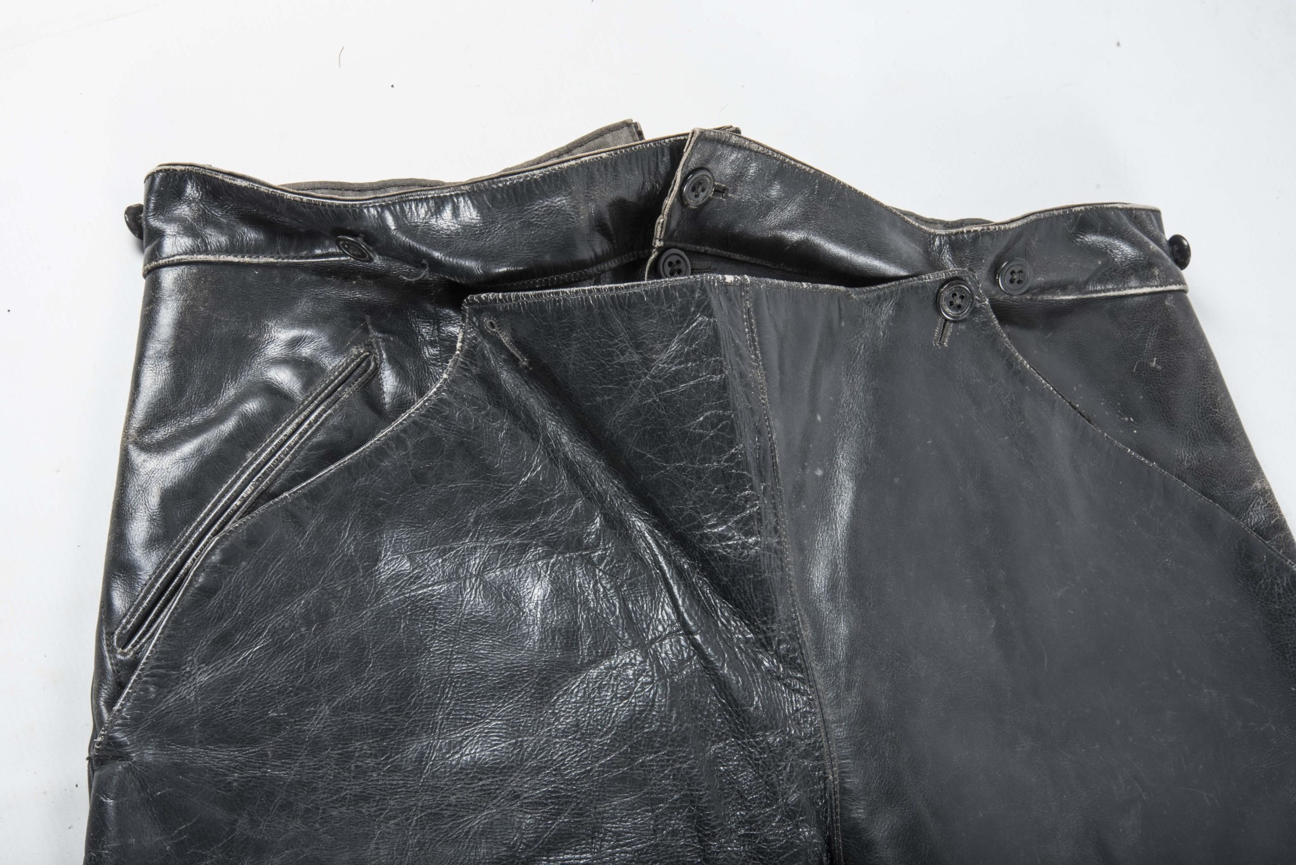 Rare Dutch leather motorcyclist breeches marked CM 1939 — image 2