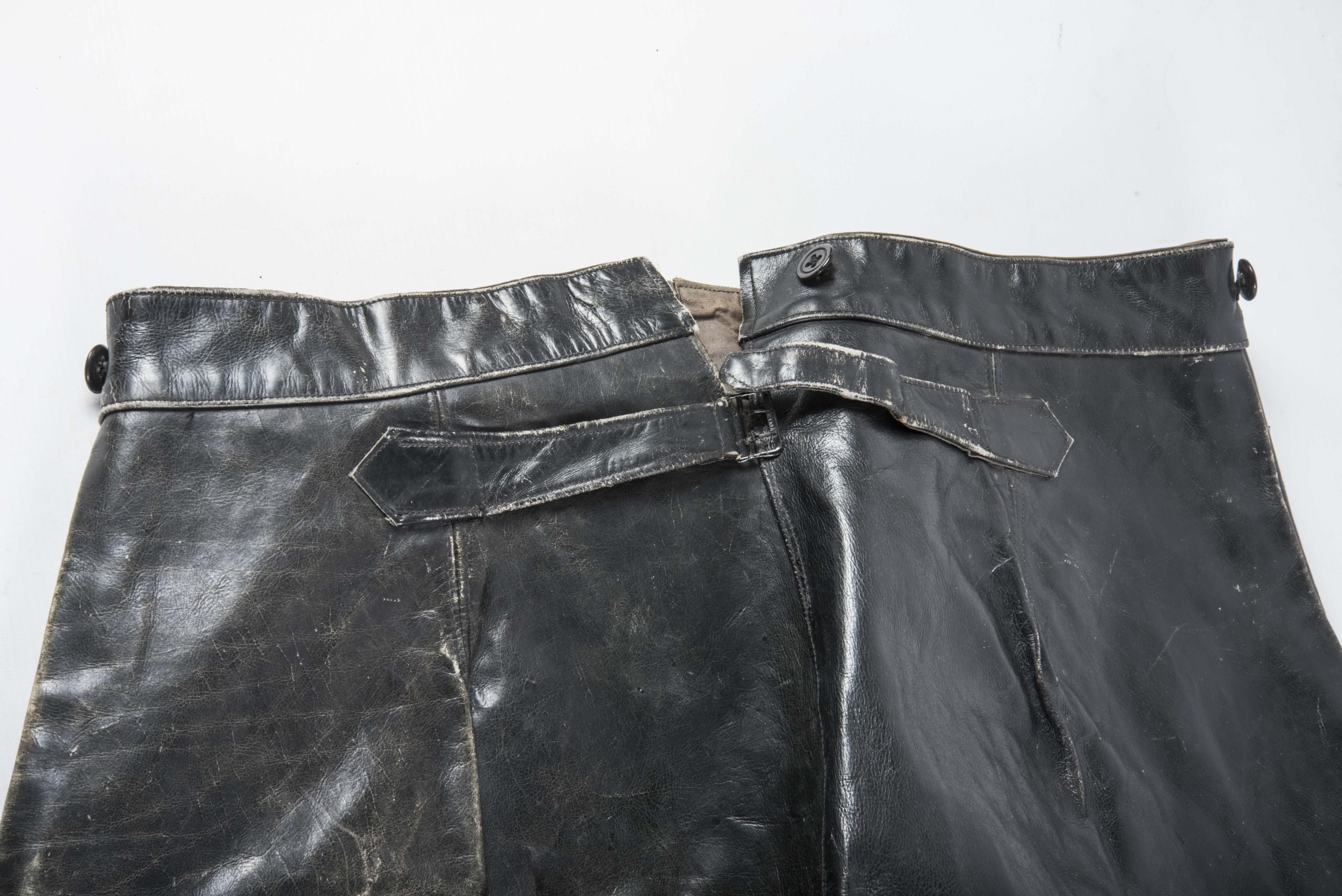 Rare Dutch leather motorcyclist breeches marked CM 1939 — image 4