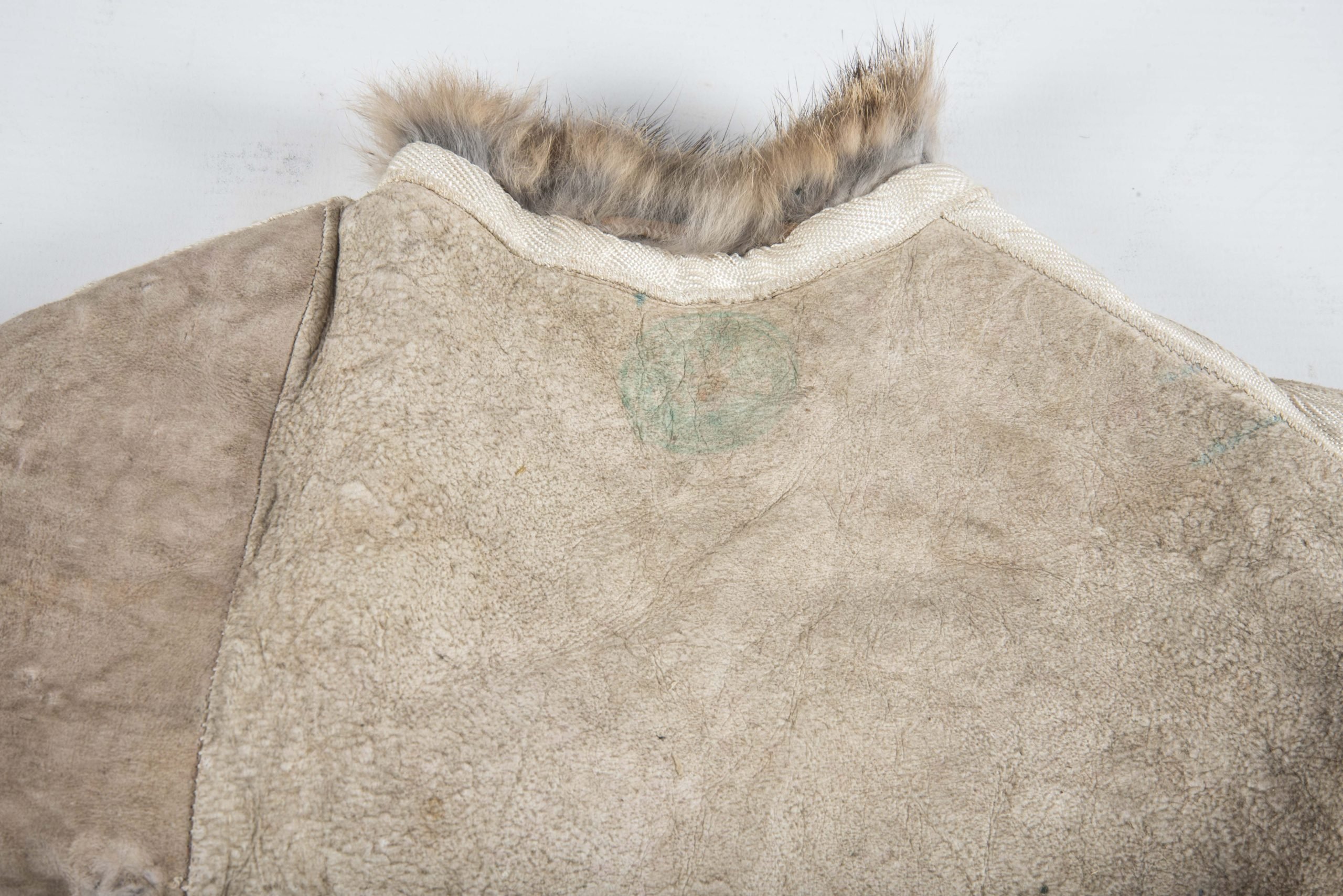 Issue Winter fur vest or Pelzjacke — image 5