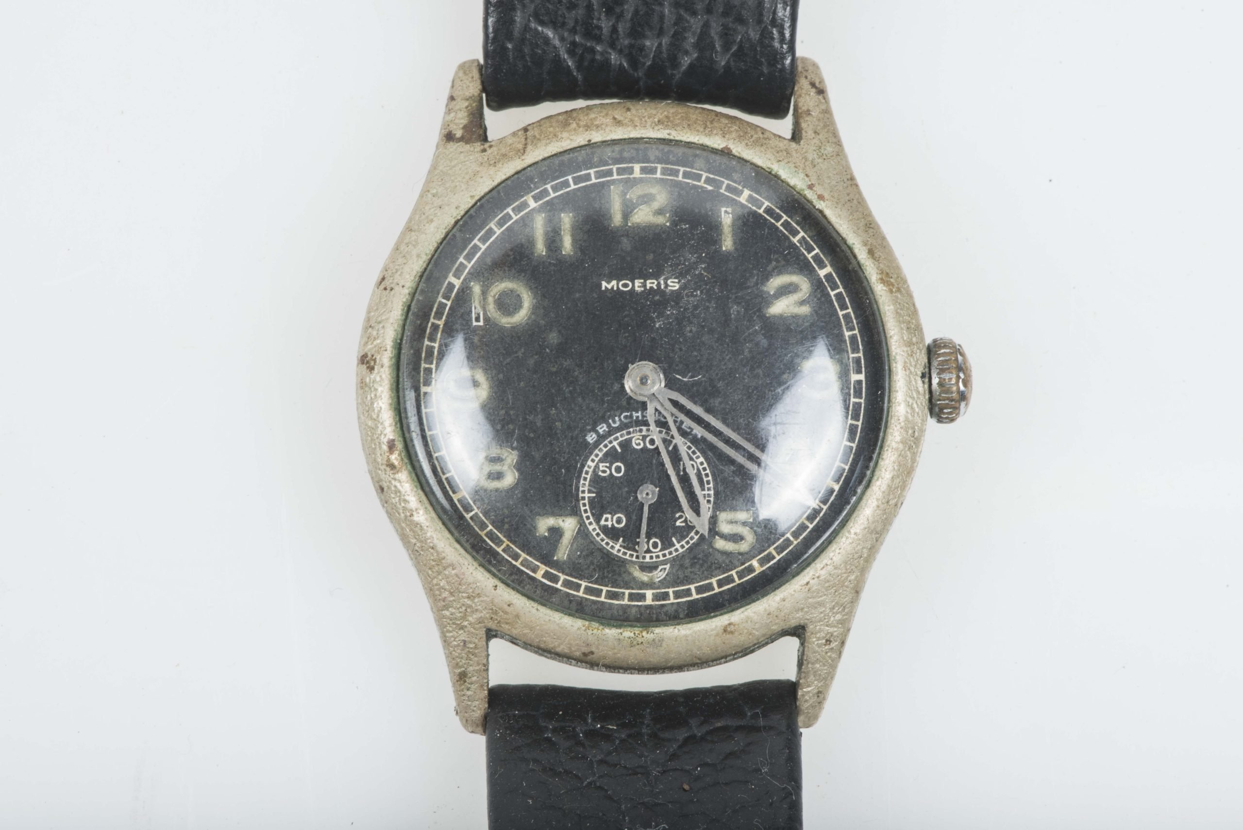 Heer issue wristwatch or Dienstuhr by Moeris
