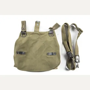 Unissued M31 Heer breadbag with matching strap