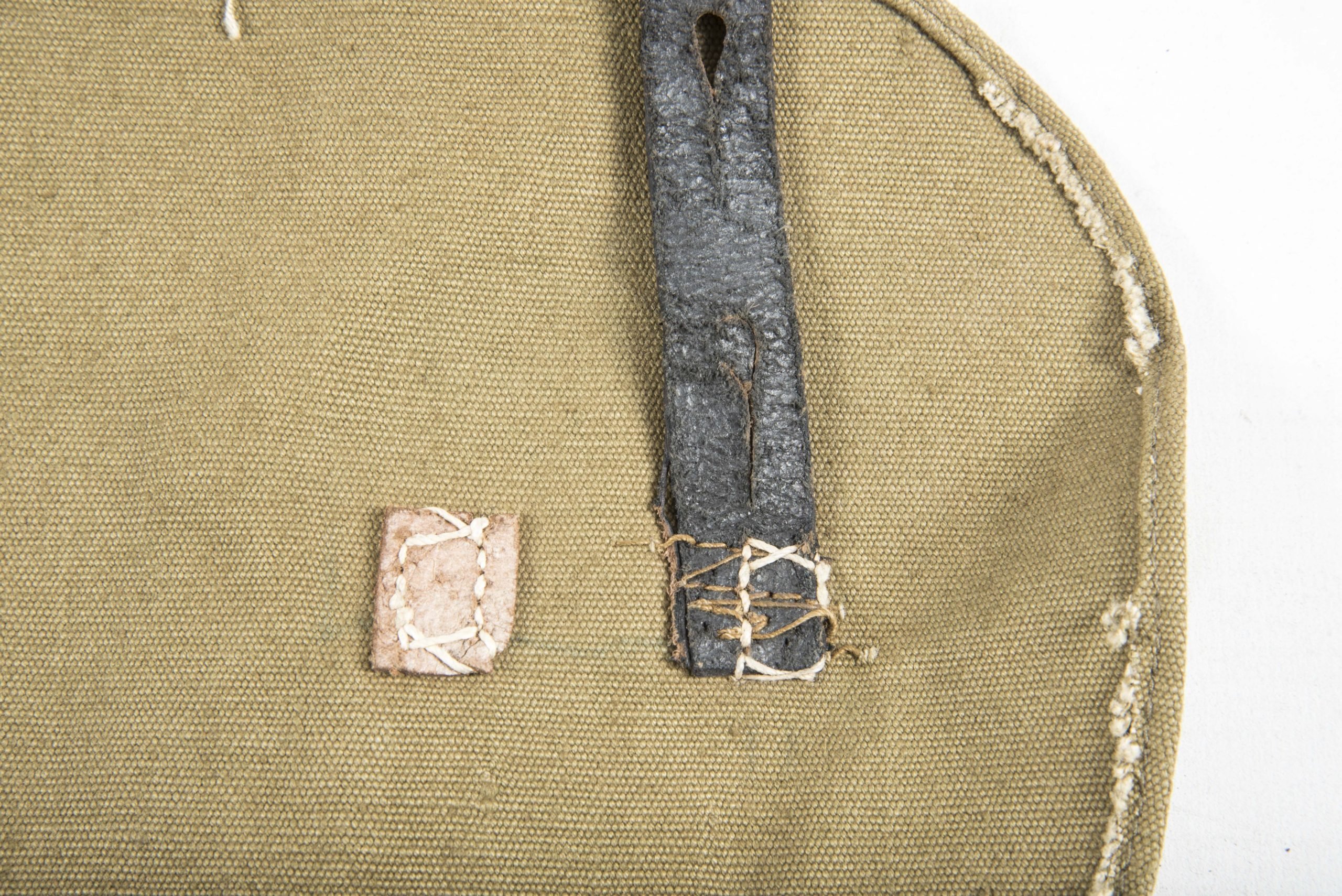 Unissued M31 Heer breadbag with mismatched material — image 3
