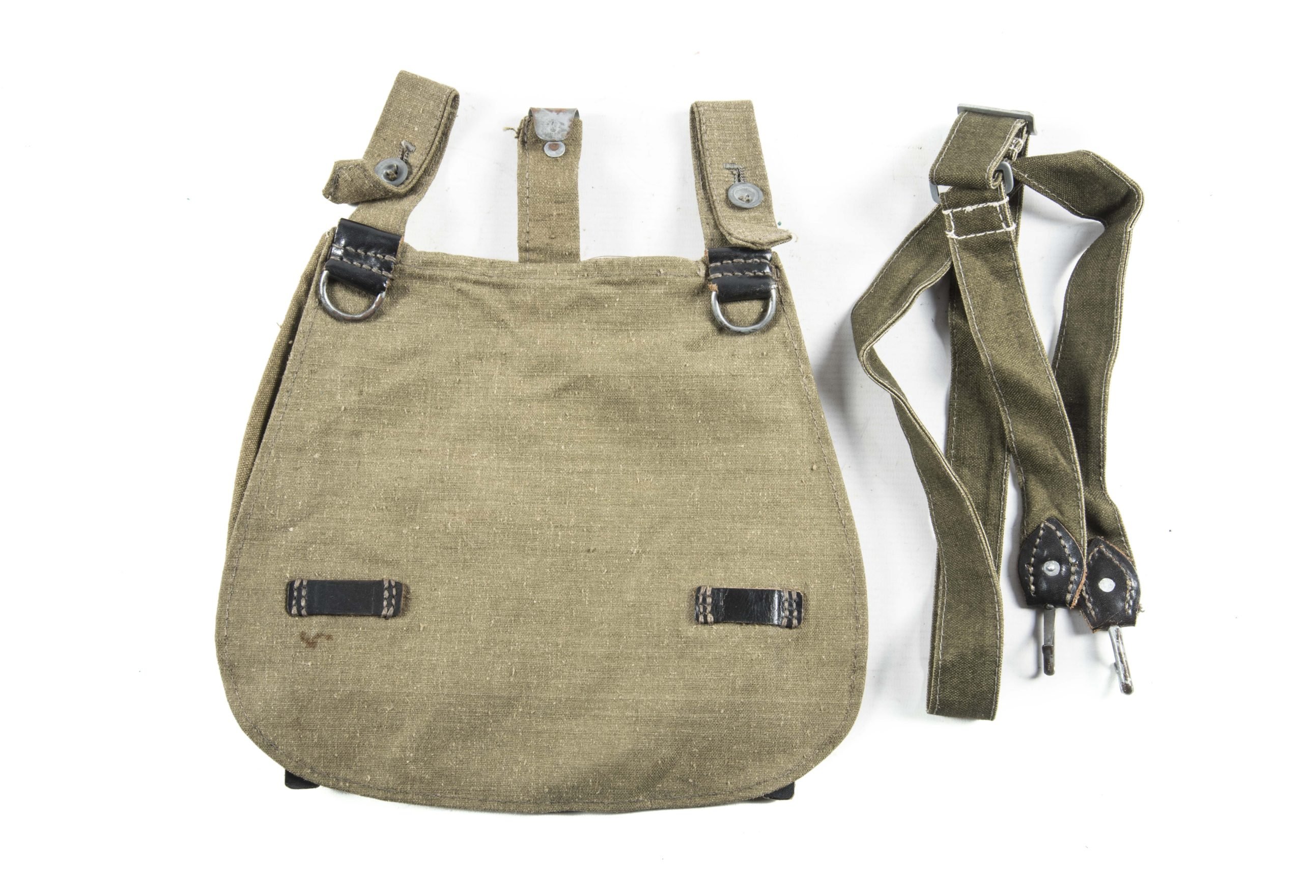 Unissued M31 Heer breadbag marked RKS 42