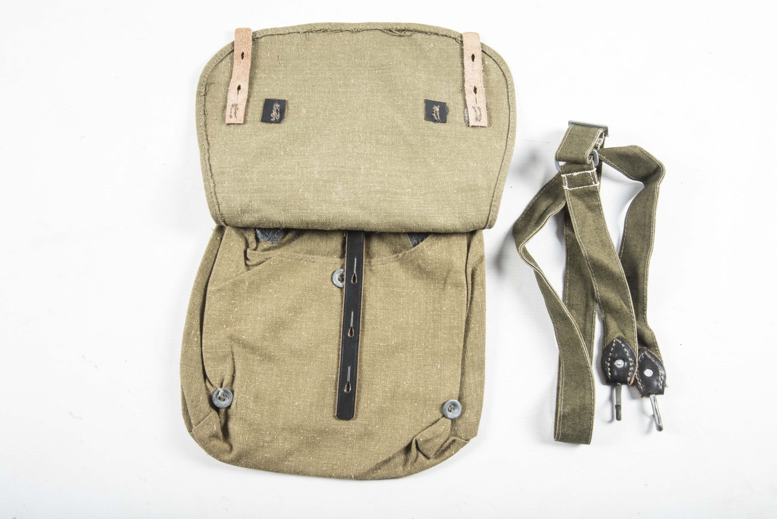 Unissued M31 Heer breadbag marked RKS 42 — image 4