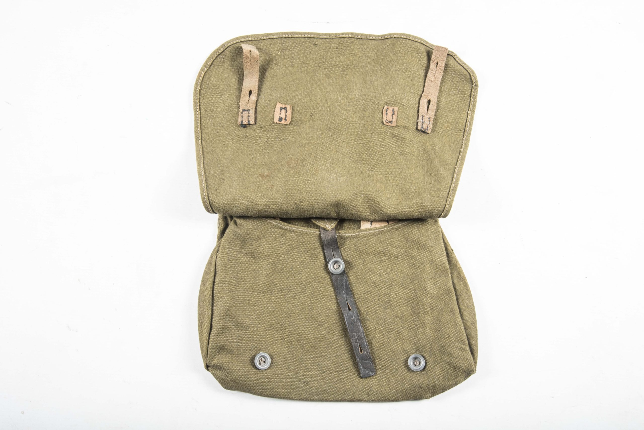 Unissued Heer M31 breadbag — image 2