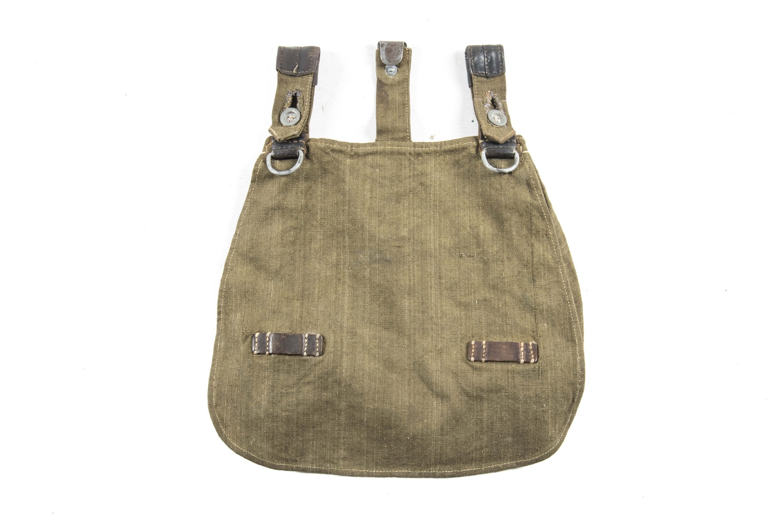Early pattern Heer M31 breadbag marked RBNr.