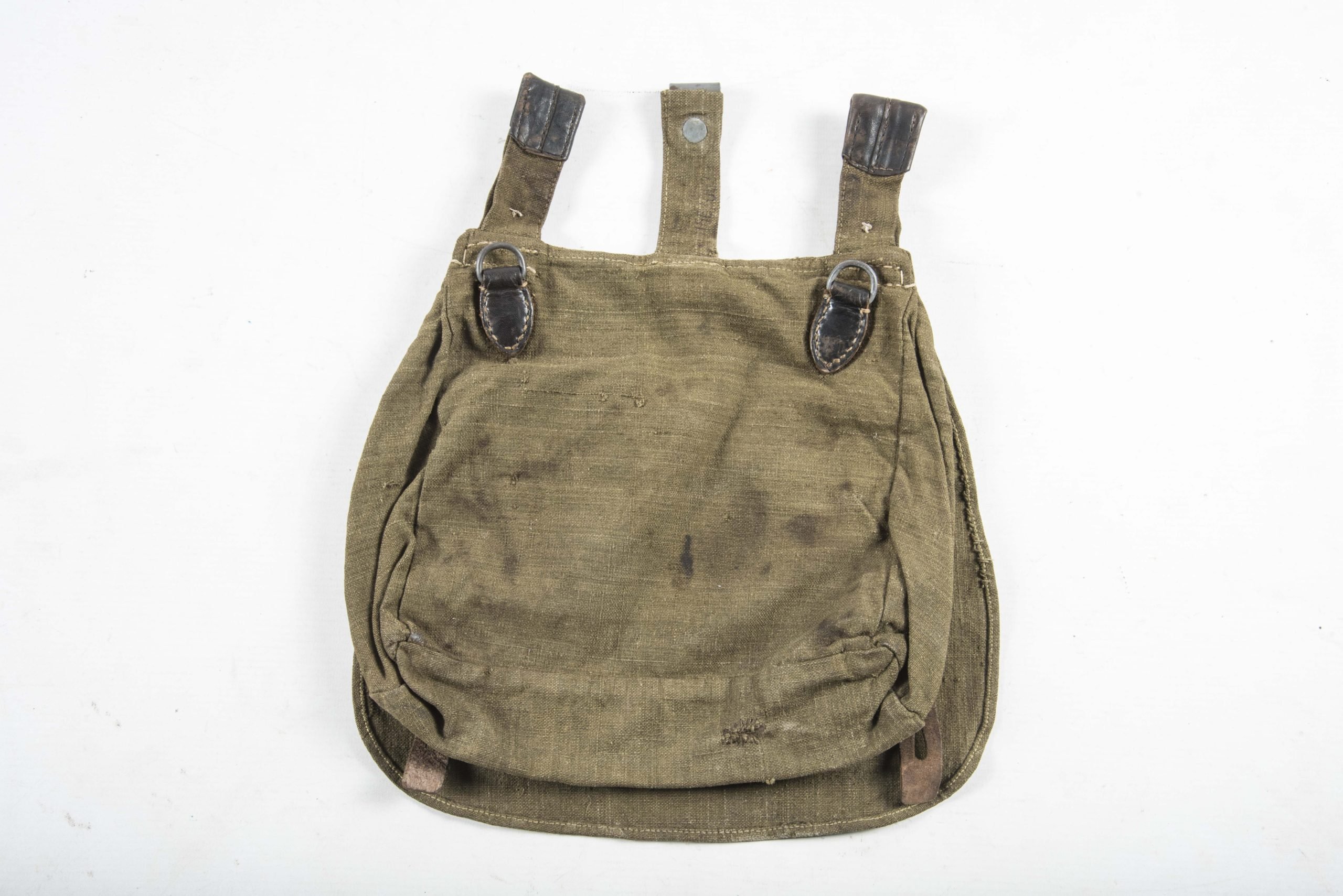 Early pattern Heer M31 breadbag marked RBNr. — image 2