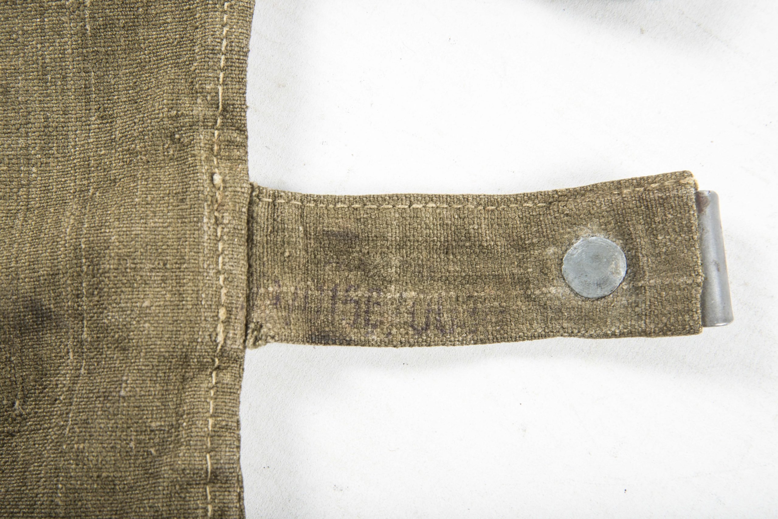 Early pattern Heer M31 breadbag marked RBNr. — image 3