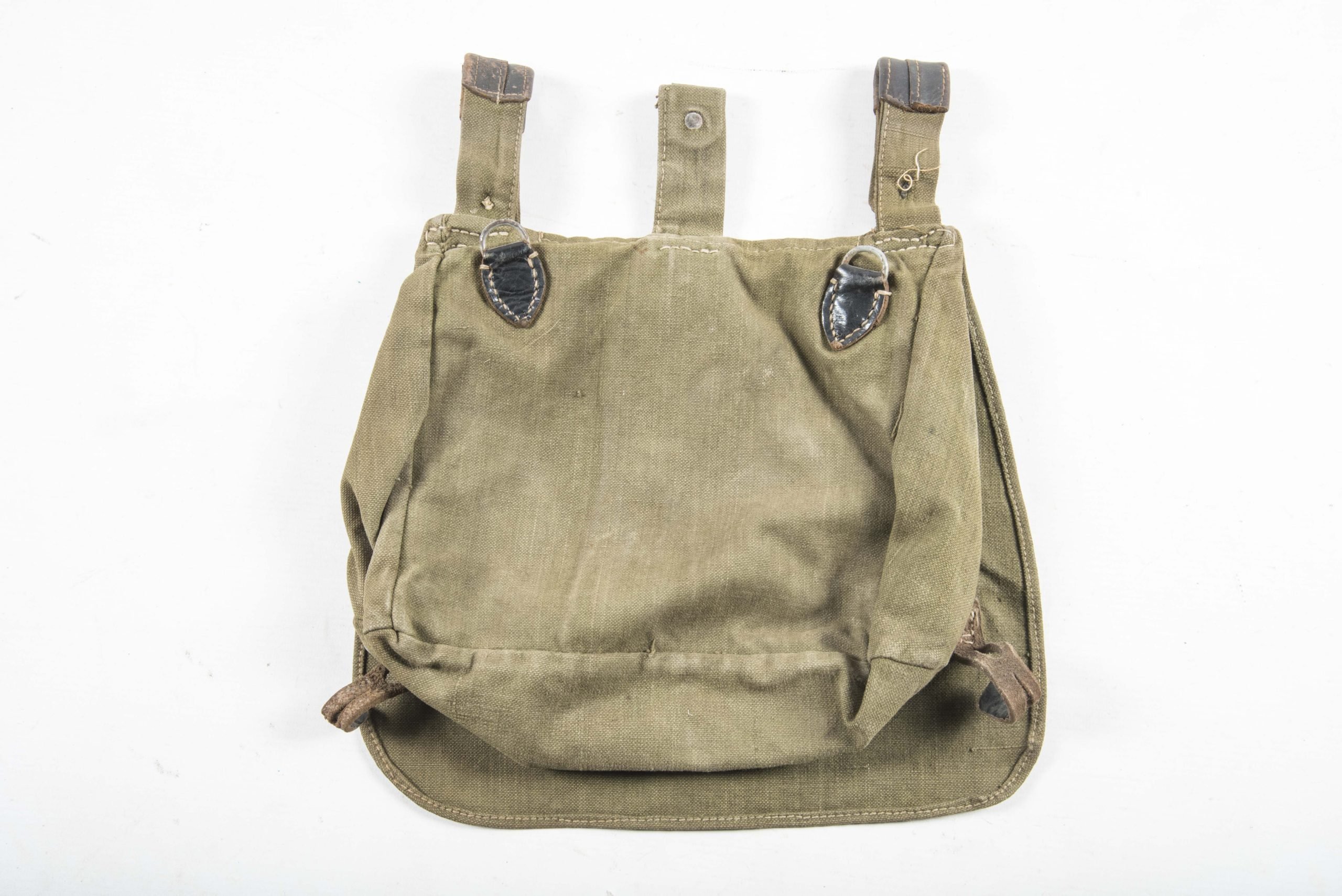 Early Heer M31 breadbag — image 2