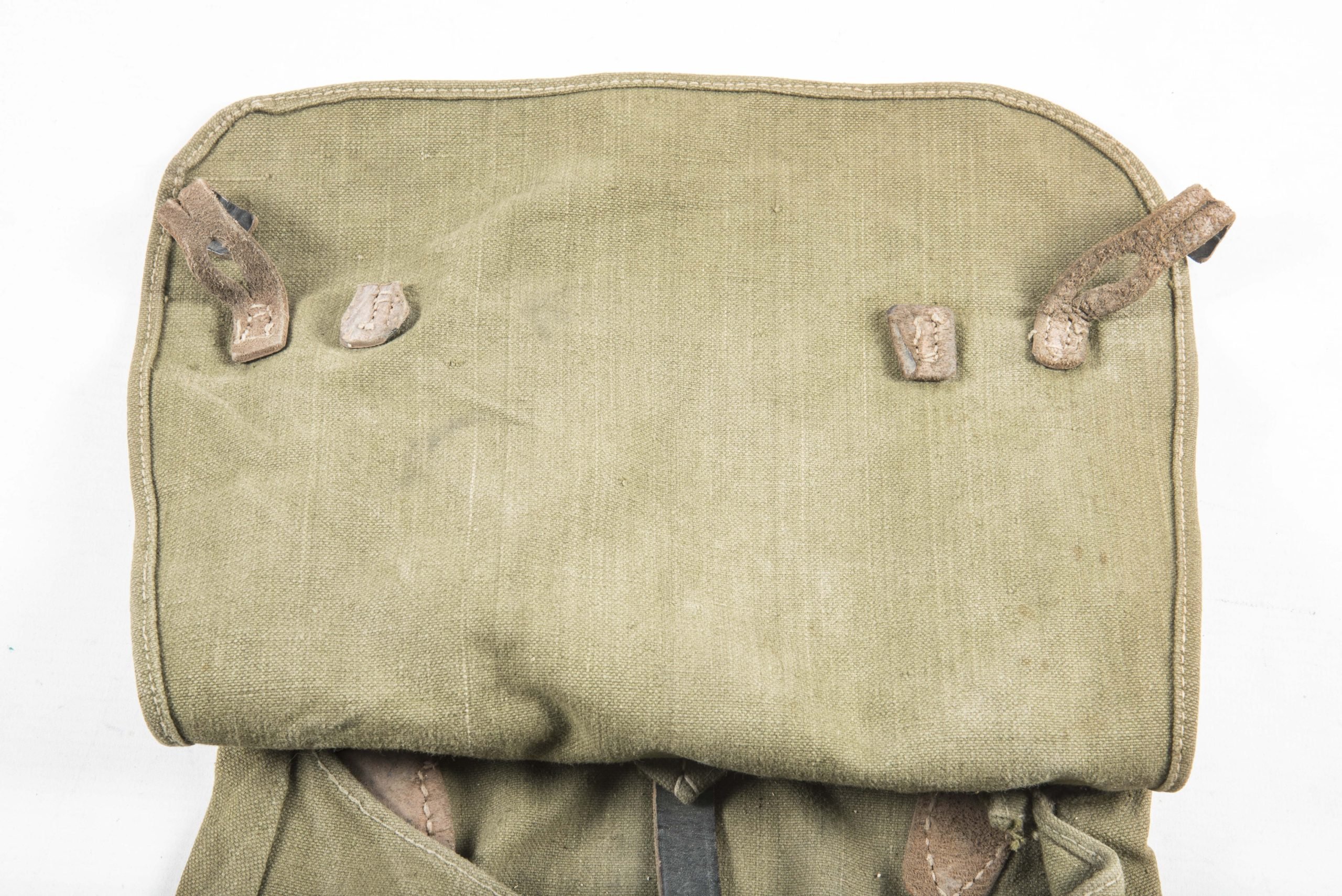 Early Heer M31 breadbag — image 4