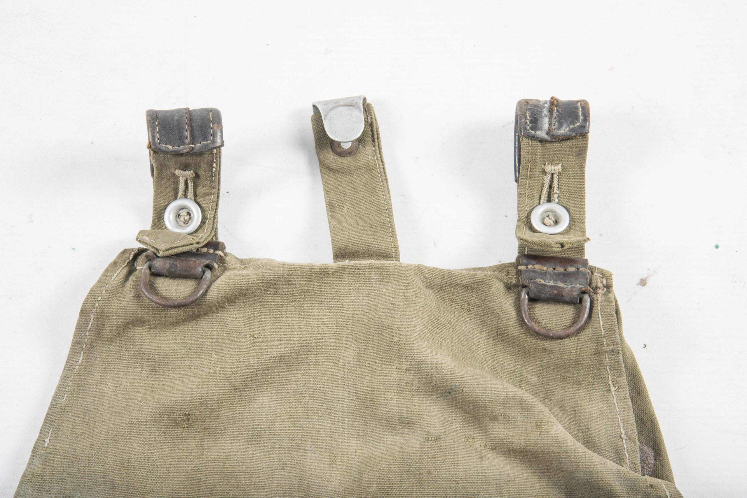 Early M31 breadbag — image 2