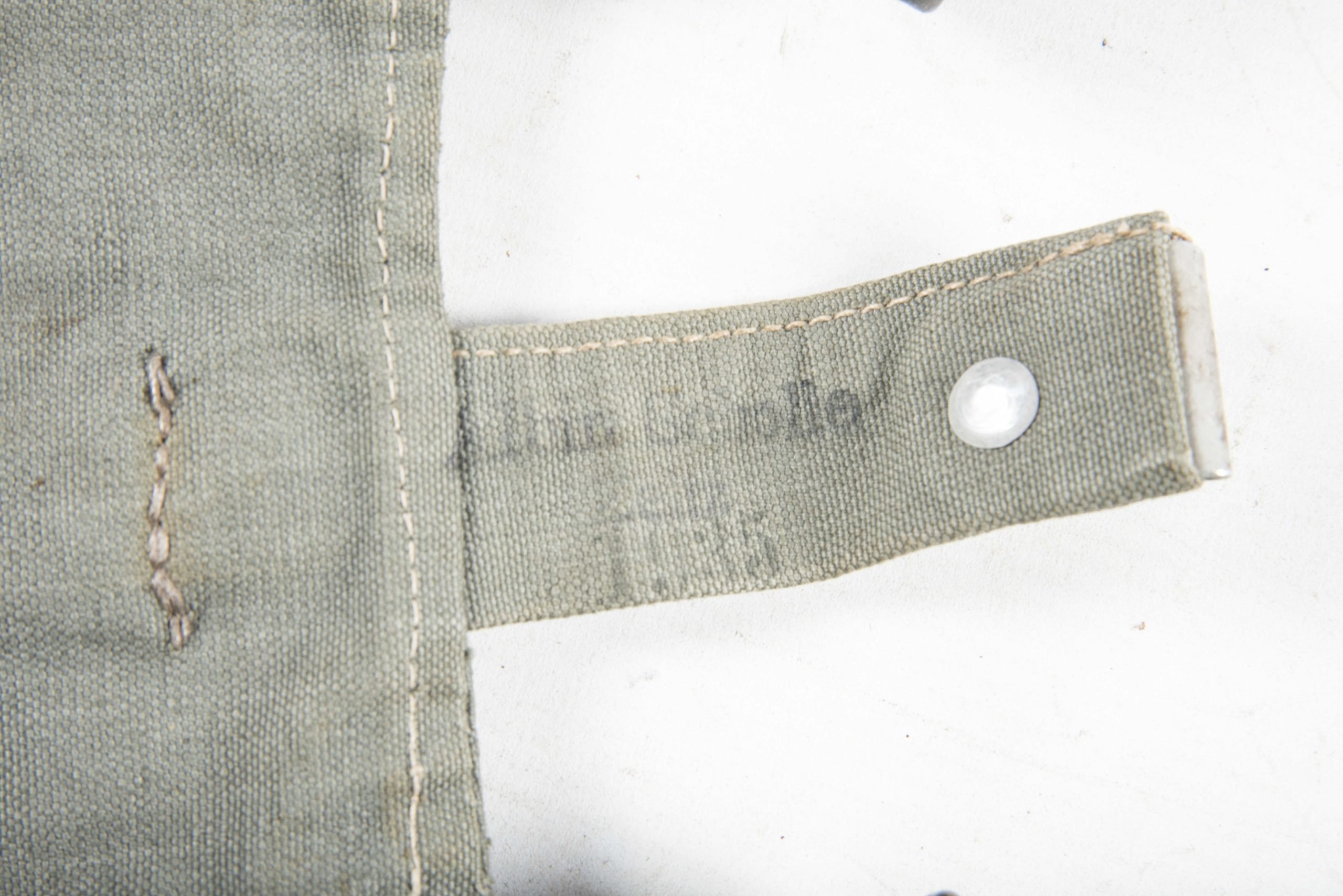 Unissued pre war Heer M31 breadbag marked Albin Scholle, Zeitz 1935 — image 4