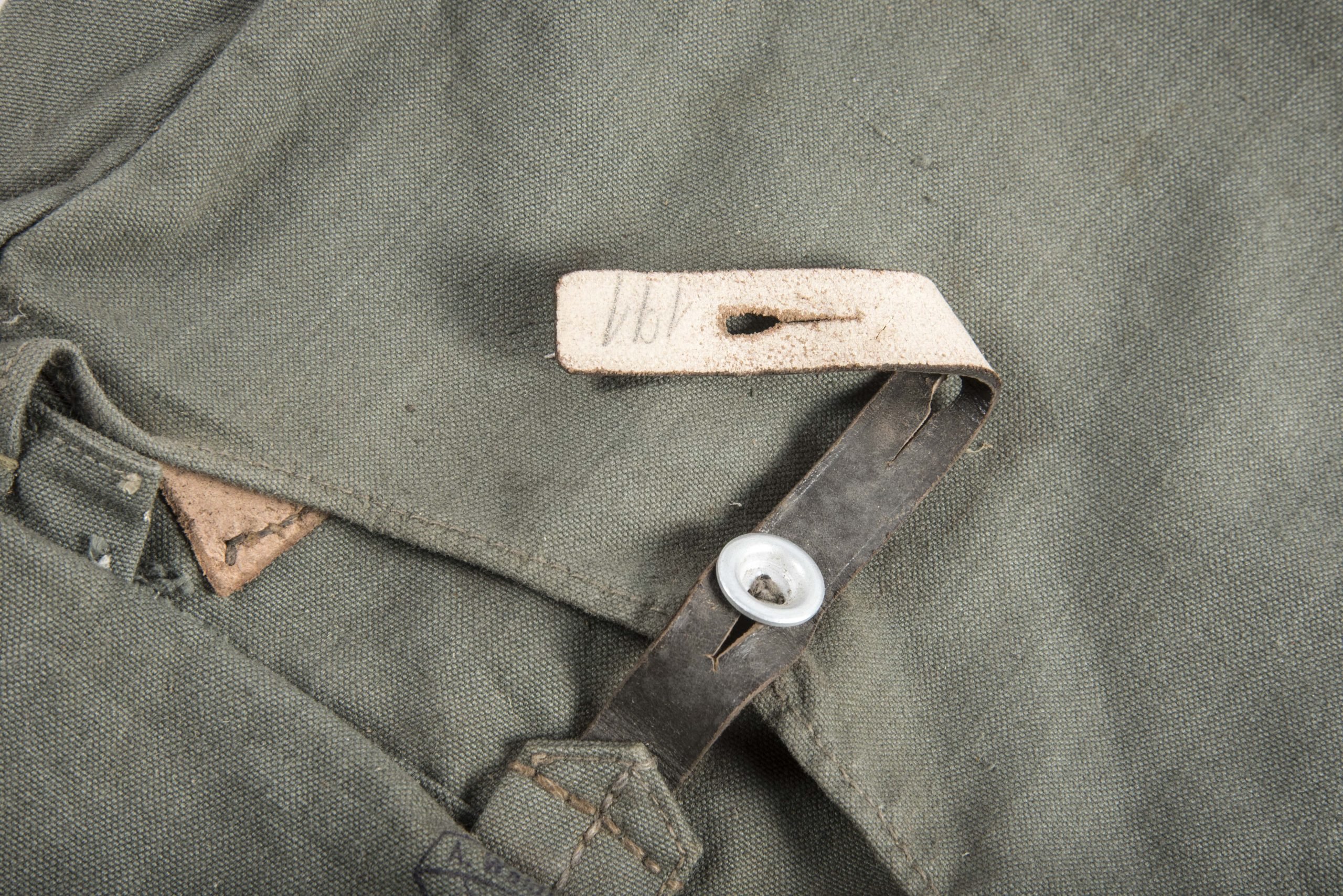 Pre war Heer M31 breadbag marked A. Waldhausen, Köln 1937 — image 4
