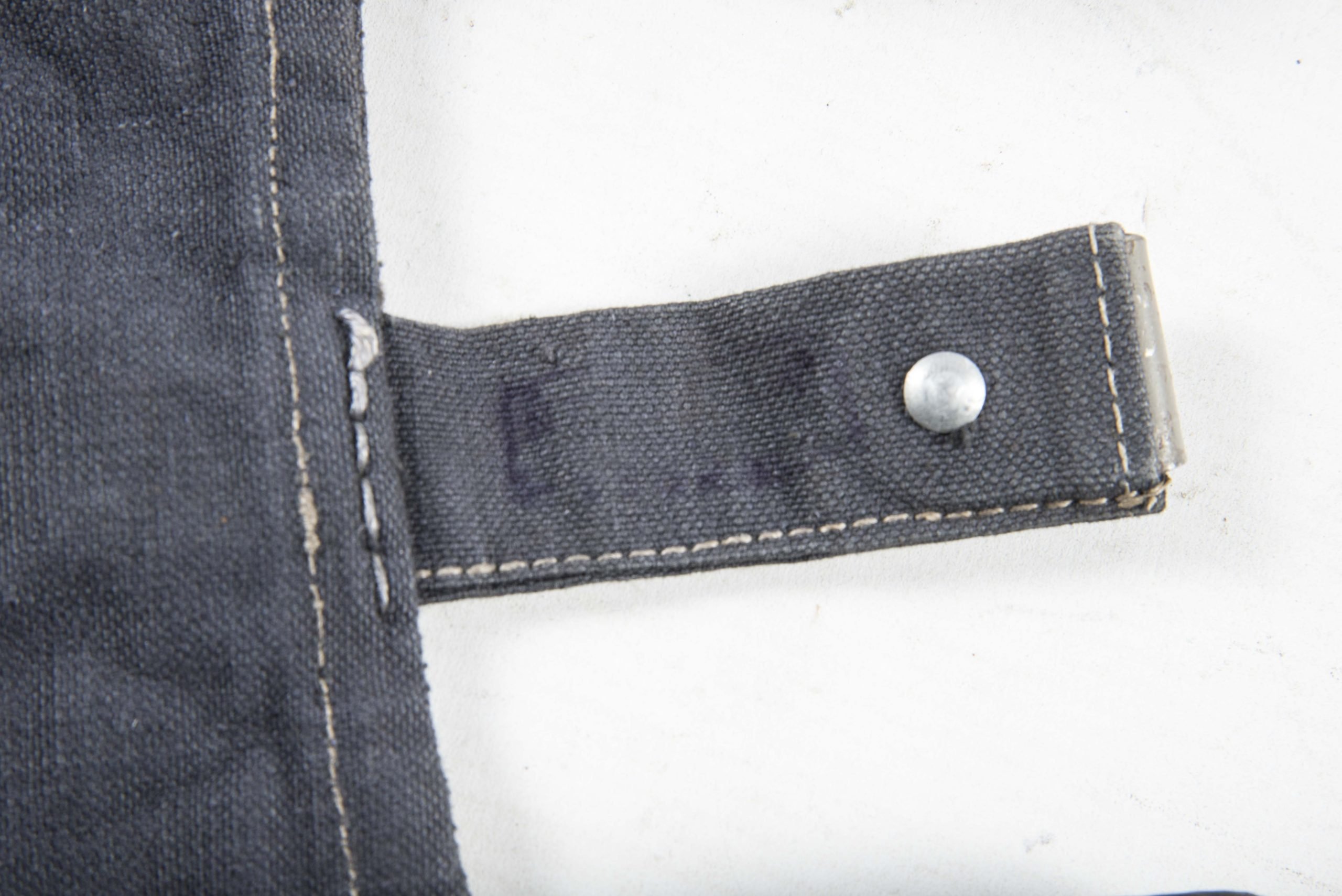 Unissued early Luftwaffe issue M31 breadbag — image 3