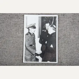 Rare Press Photo; Gerardus Mooyman with Zondervan and Mussert