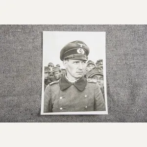 Press Photo; 300.000 prisoner