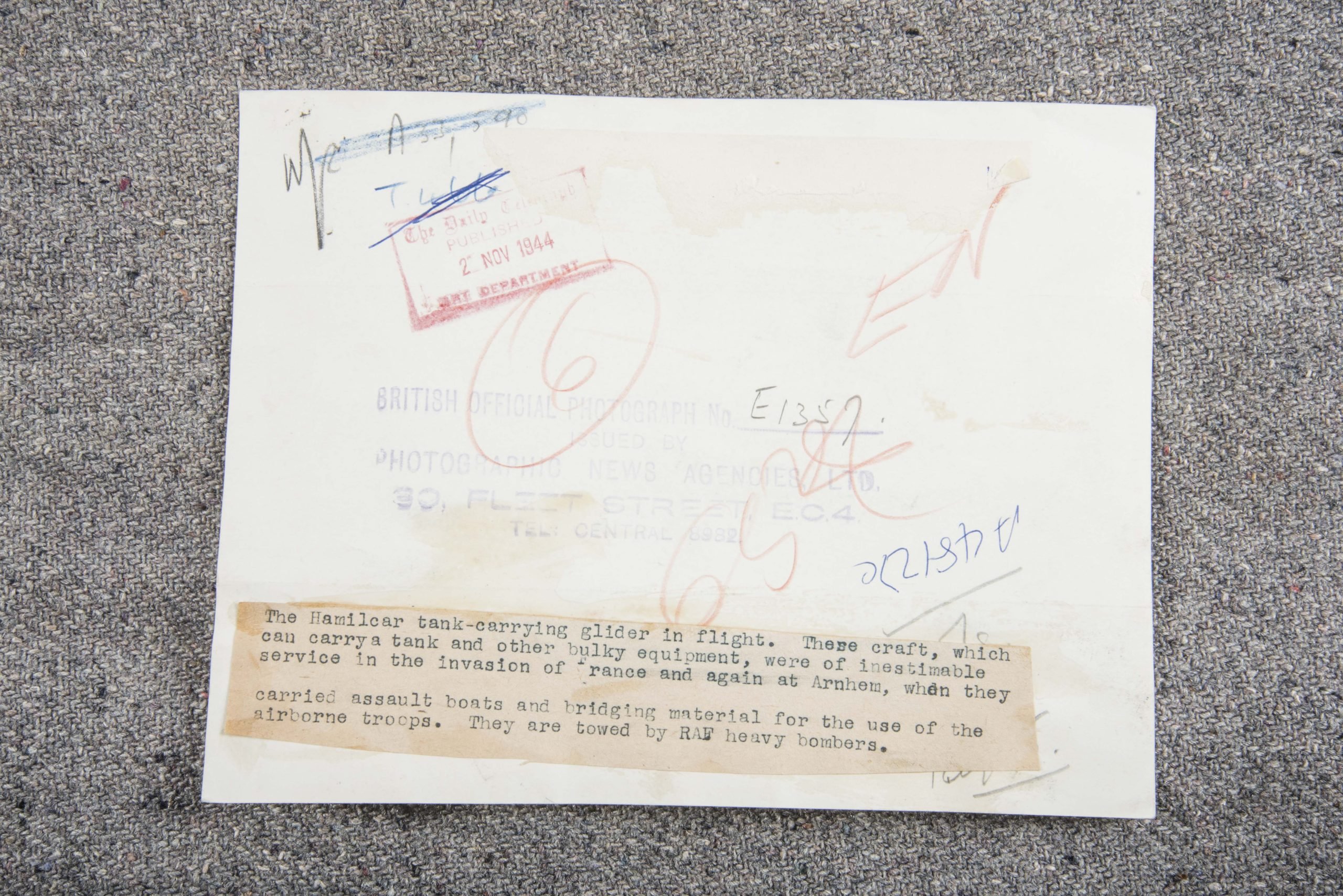 Press Photo; Market Garden towing gliders — image 2