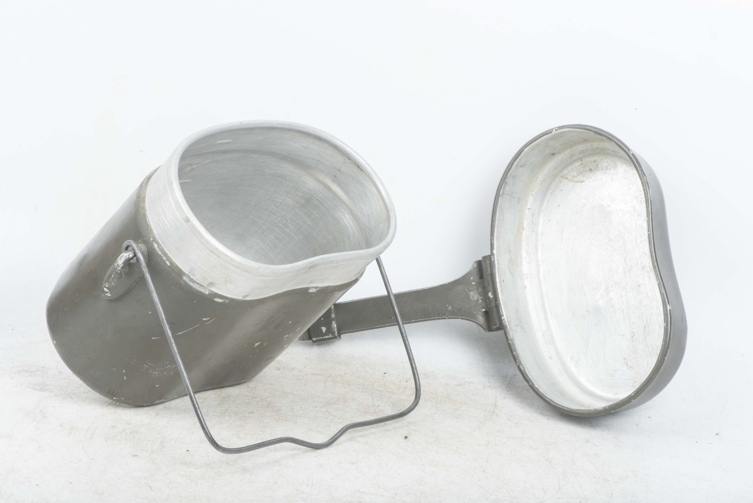 Pre war M31 messkit marked ESB 38 with brown leather strap — image 13