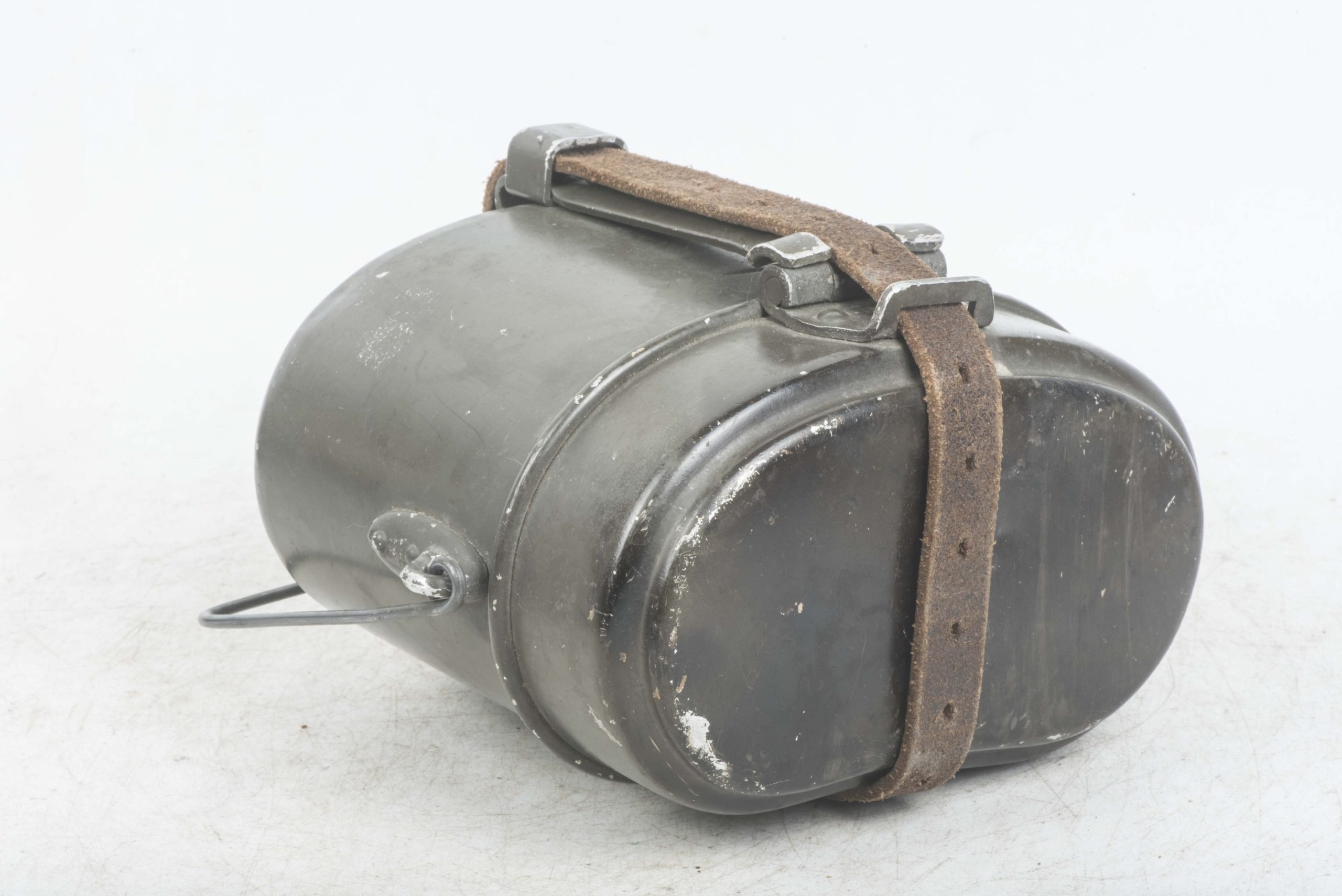 Pre war M31 messkit marked ESB 38 with brown leather strap — image 3