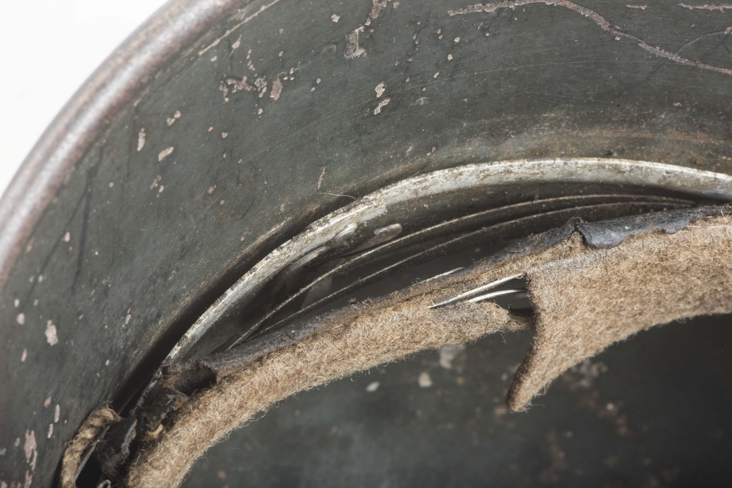 Battledamaged Q64 M40 Waffen-SS helmet — image 14
