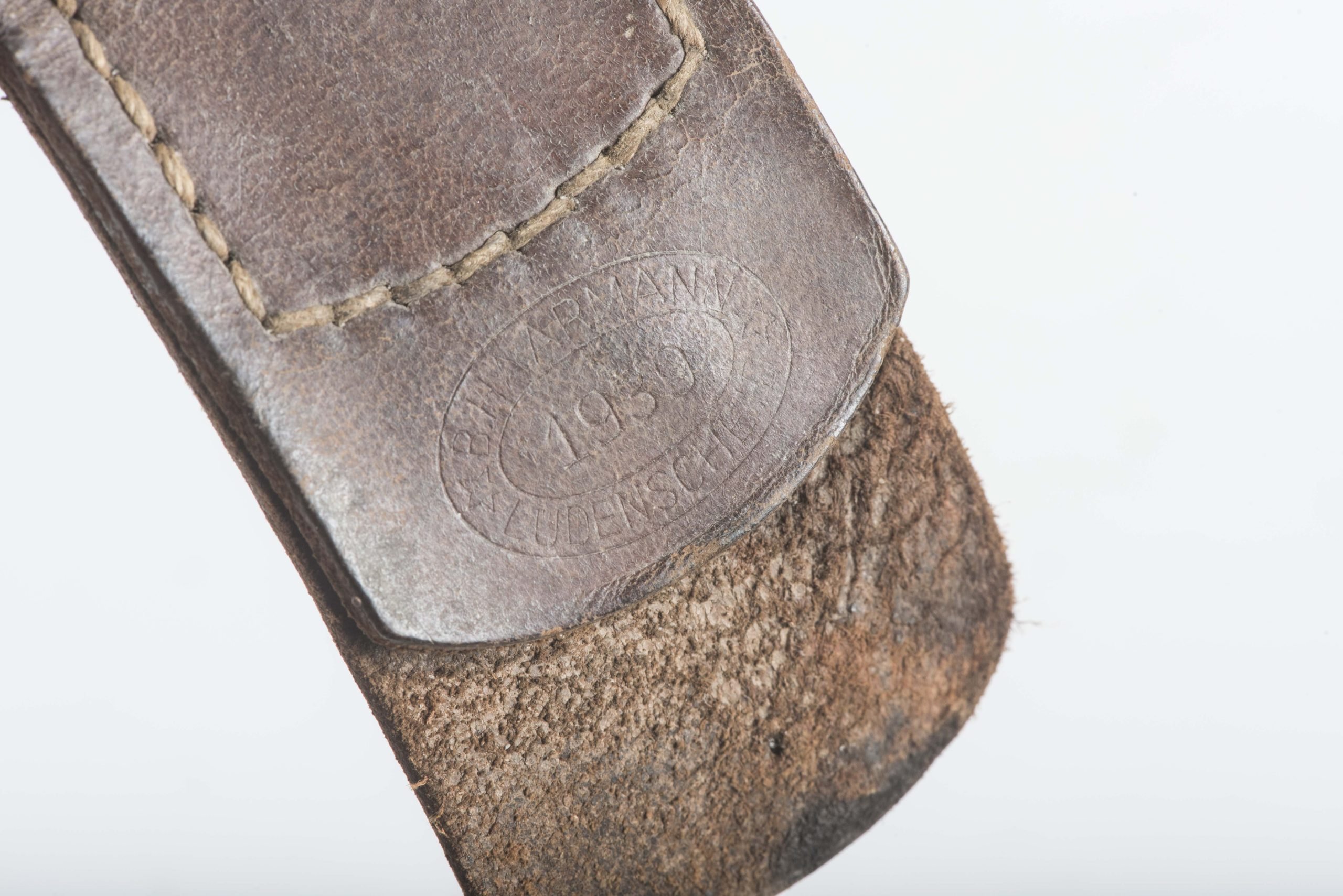 Tabbed aluminium belt buckle marked B. Haarmann 1939 — image 4