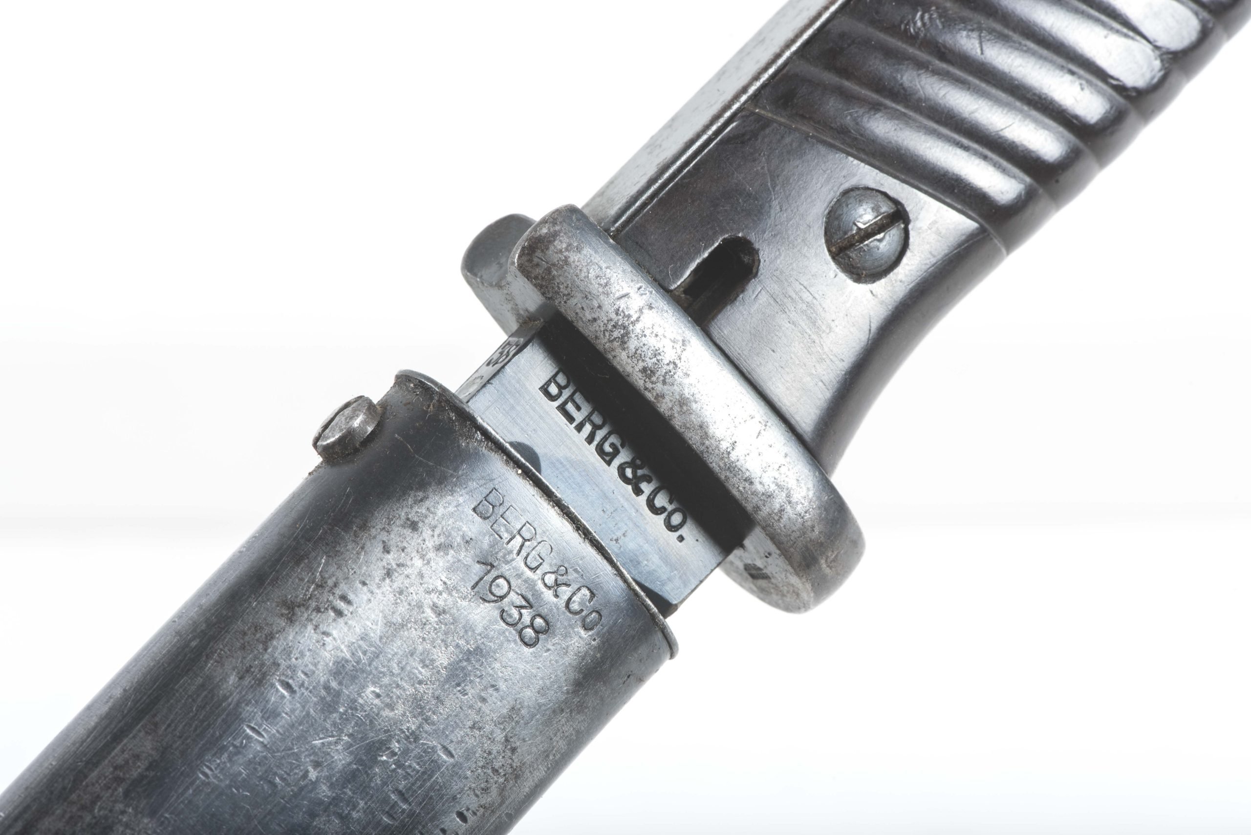 Matching K98 bayonet marked Berg & Co. 1938 #699 — image 6