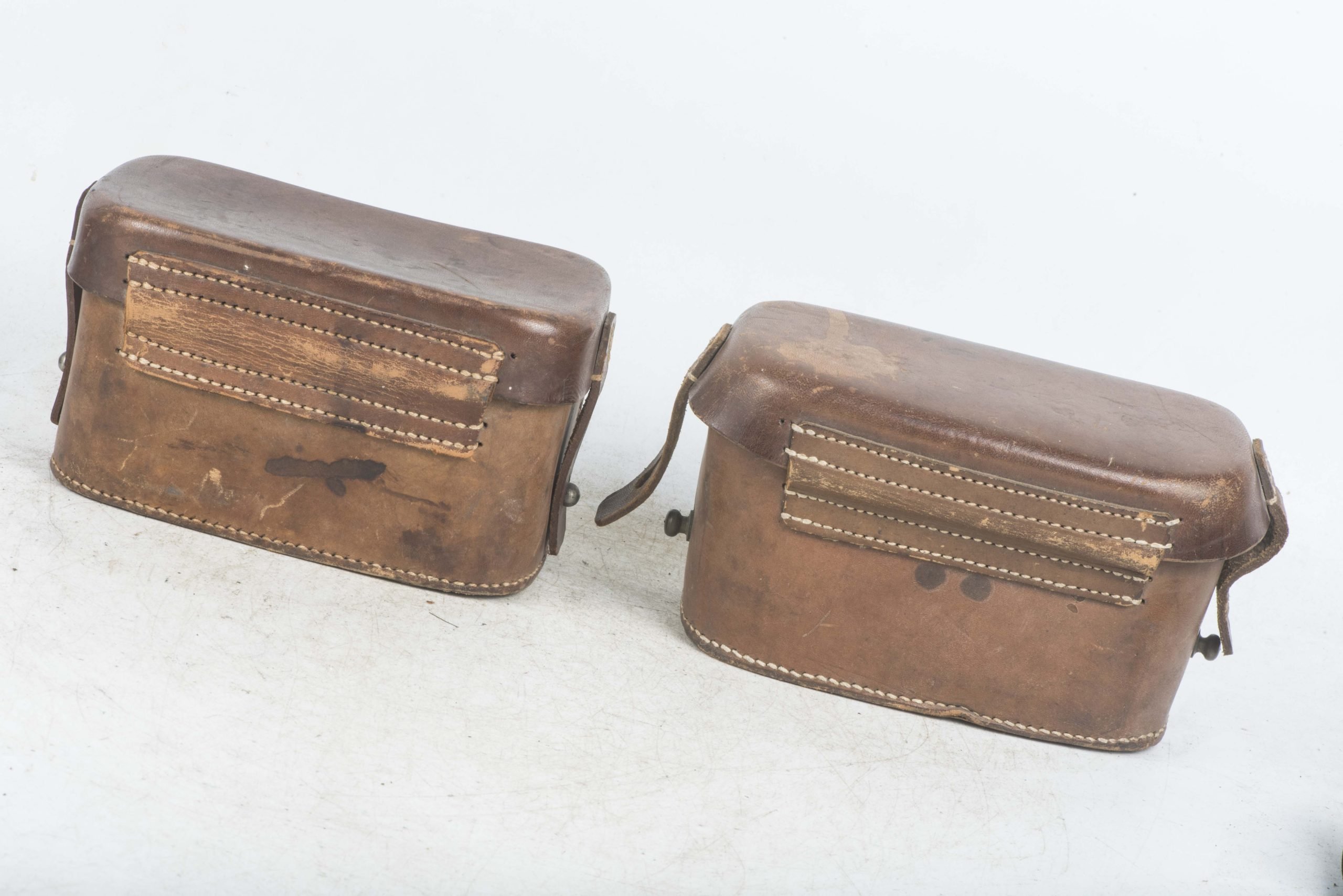 Sanitäter pouches with contents marked dny 1942 — image 12