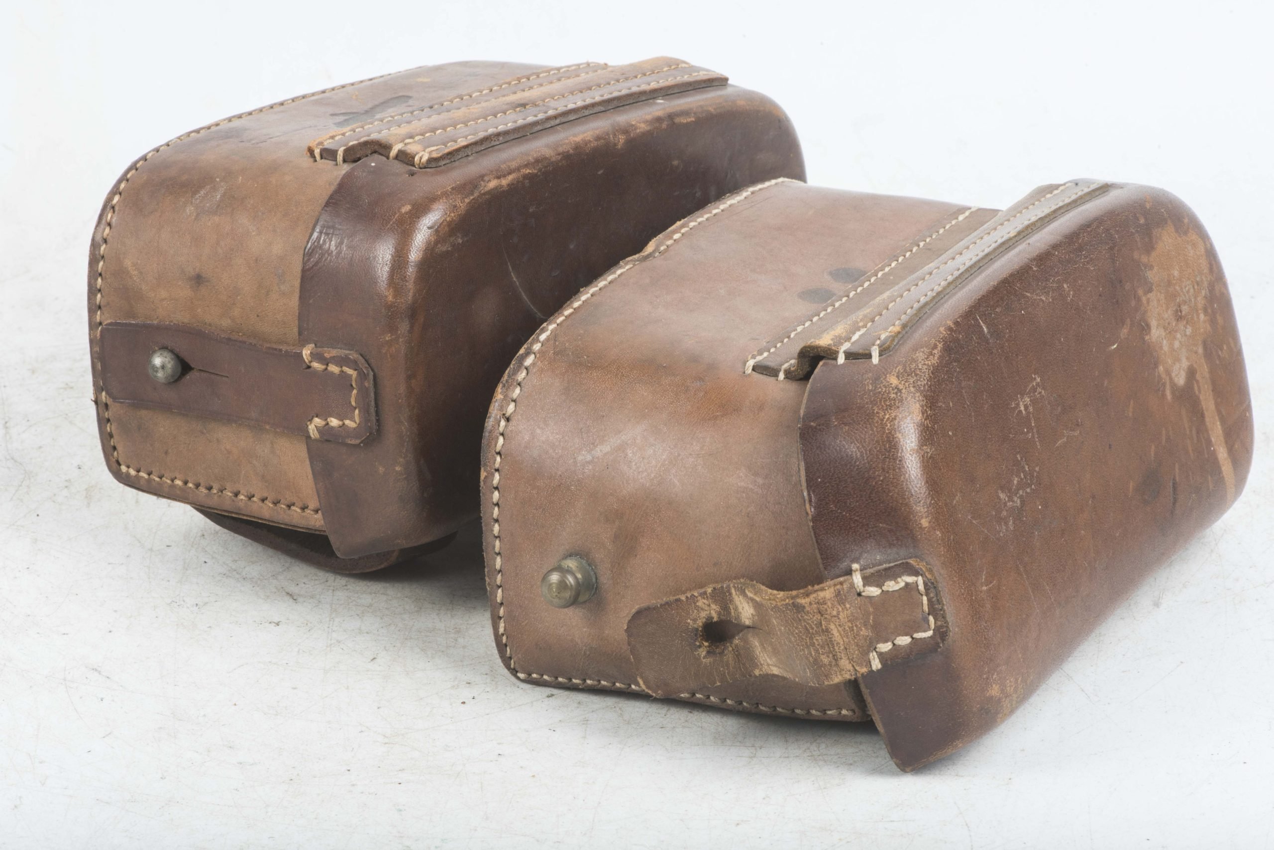 Sanitäter pouches with contents marked dny 1942 — image 16