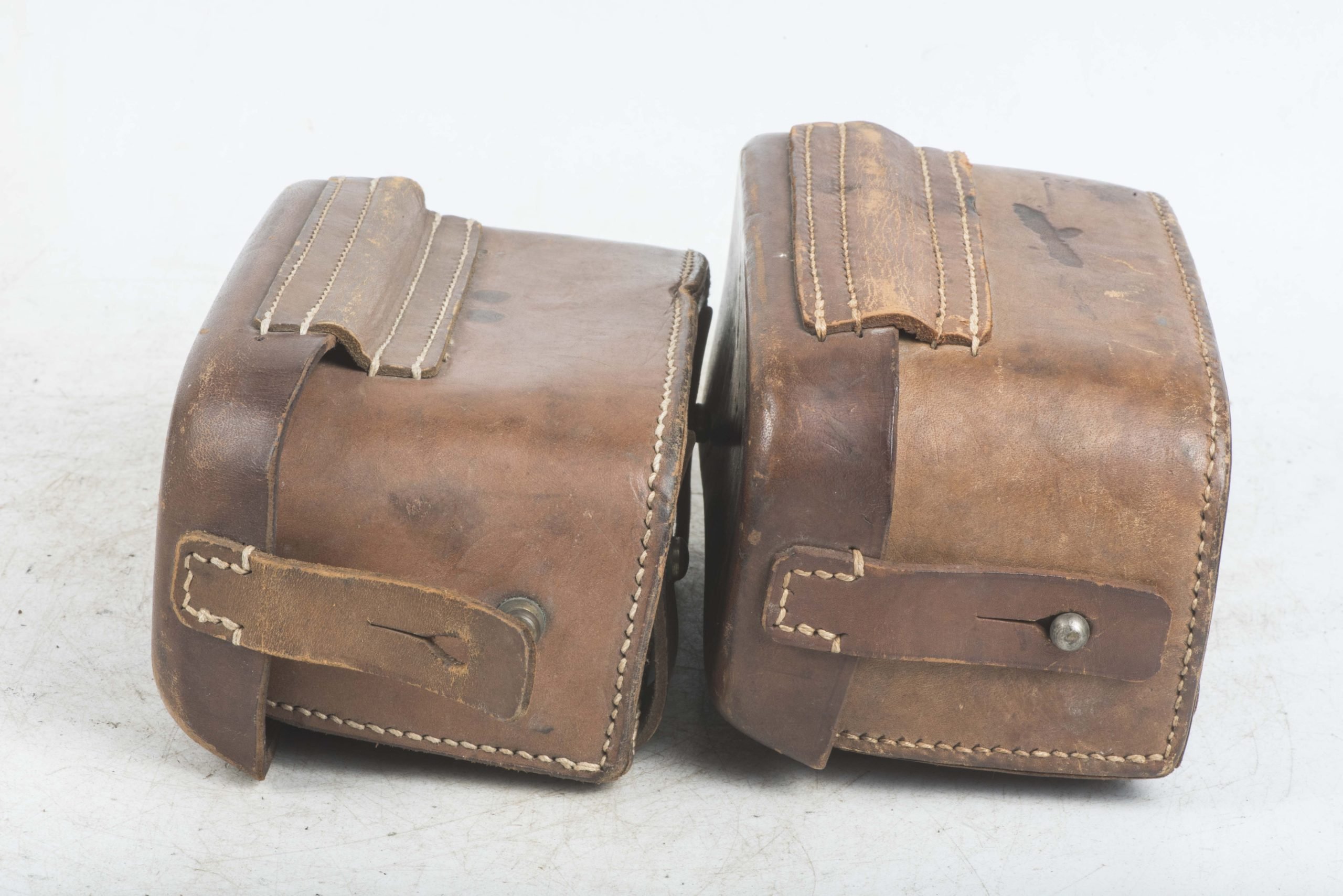 Sanitäter pouches with contents marked dny 1942 — image 17